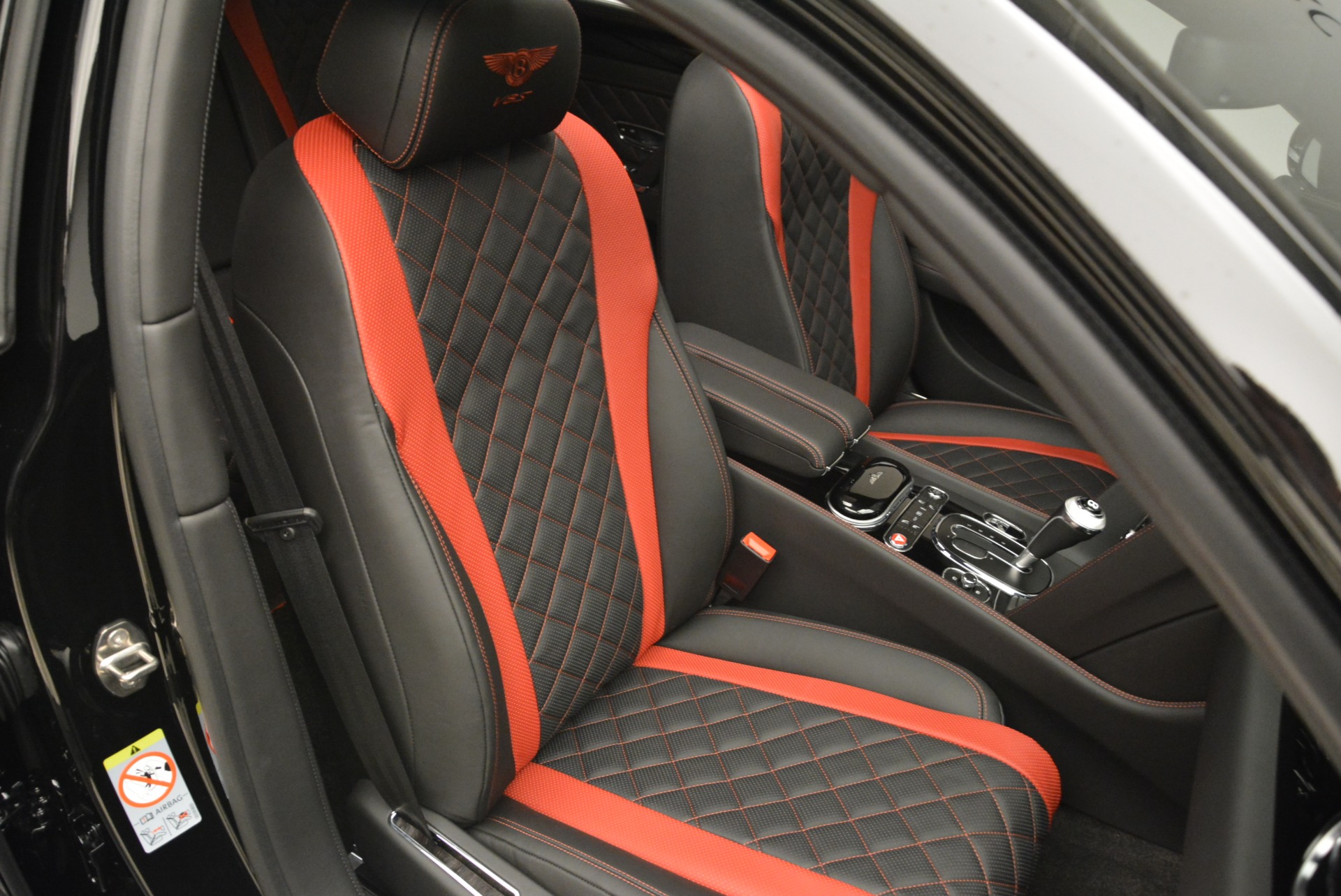 New-2018-Bentley-Flying-Spur-V8-S-Black-Edition