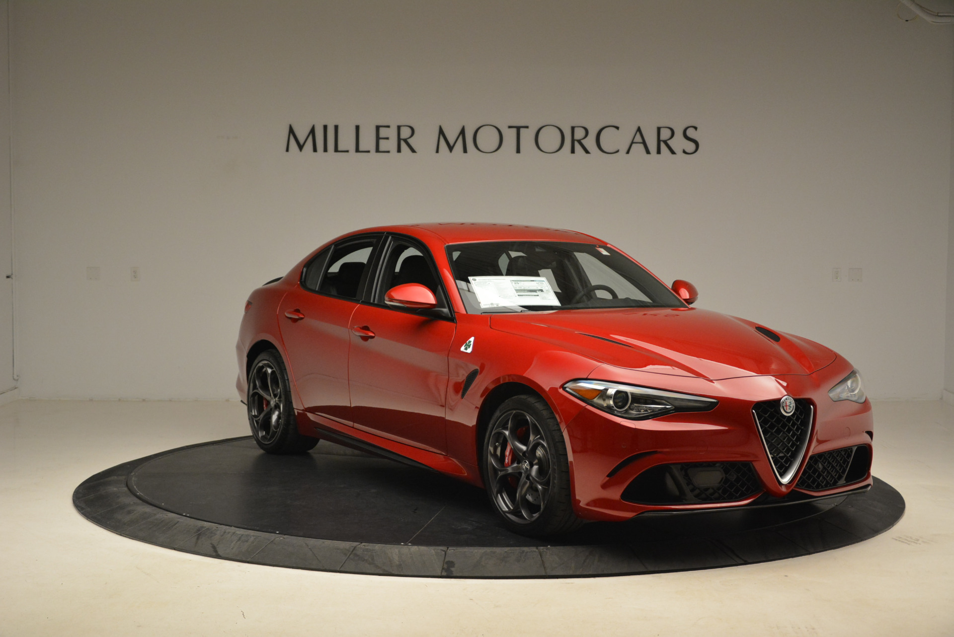 New-2018-Alfa-Romeo-Giulia-Quadrifoglio