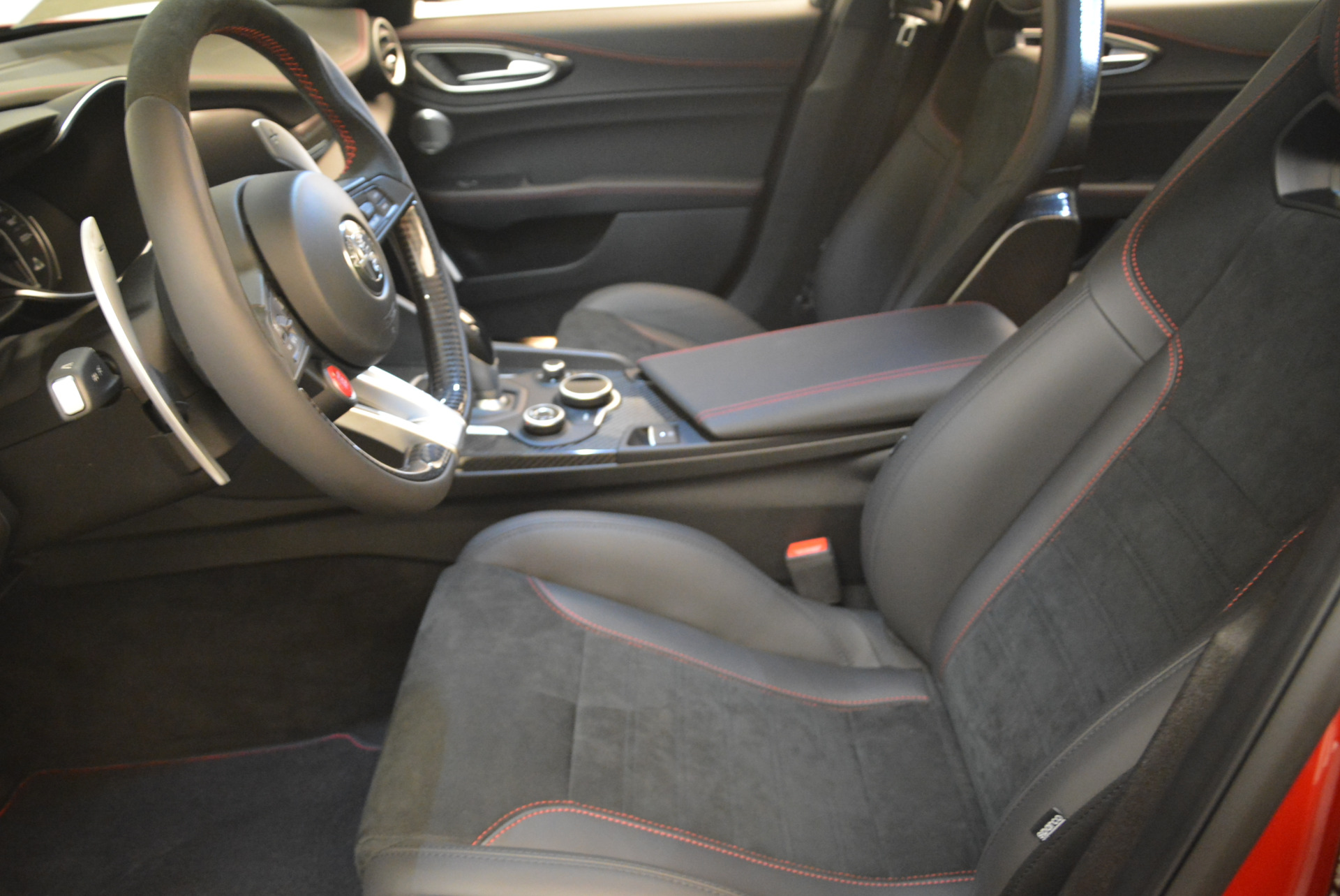 New-2018-Alfa-Romeo-Giulia-Quadrifoglio