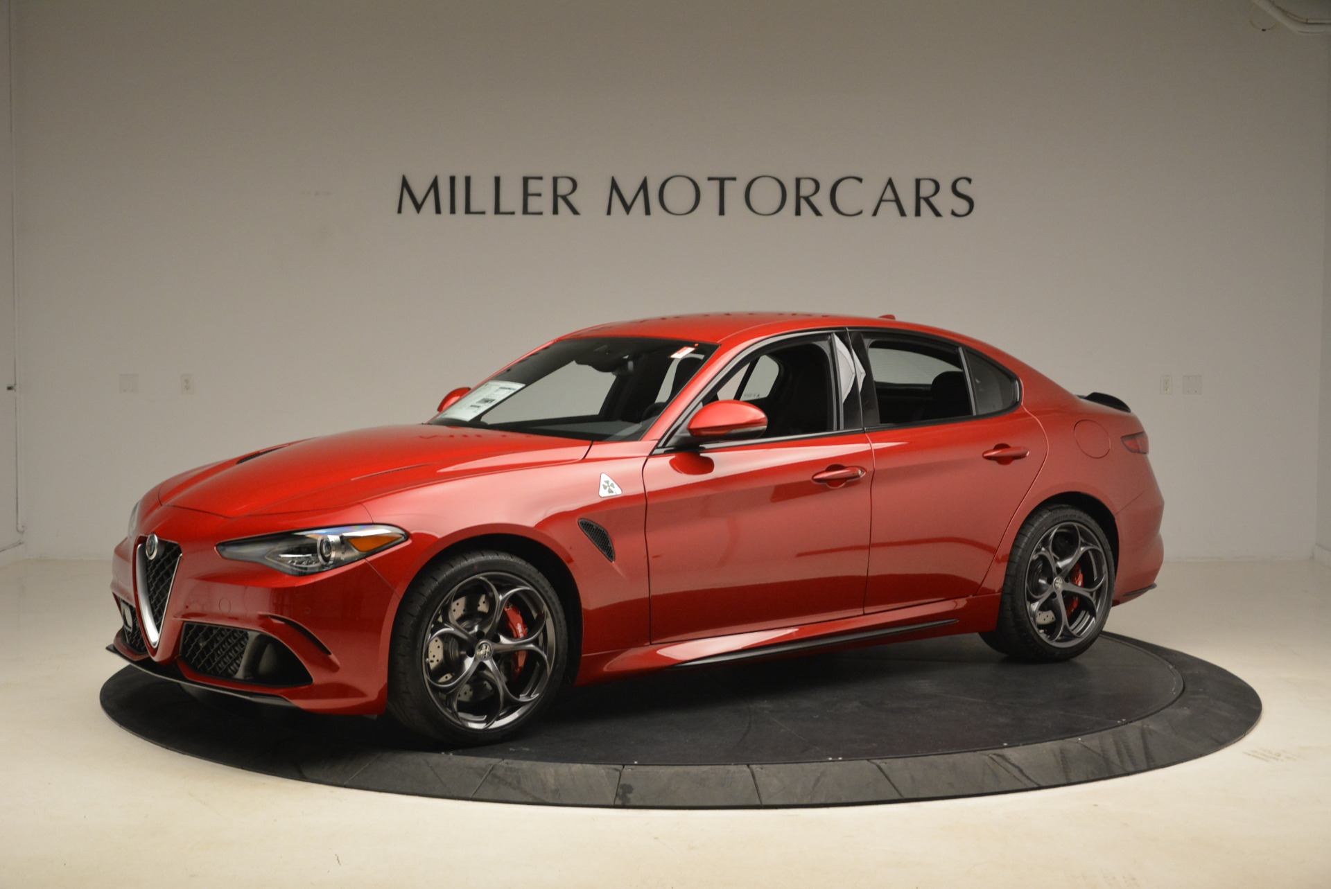 New-2018-Alfa-Romeo-Giulia-Quadrifoglio