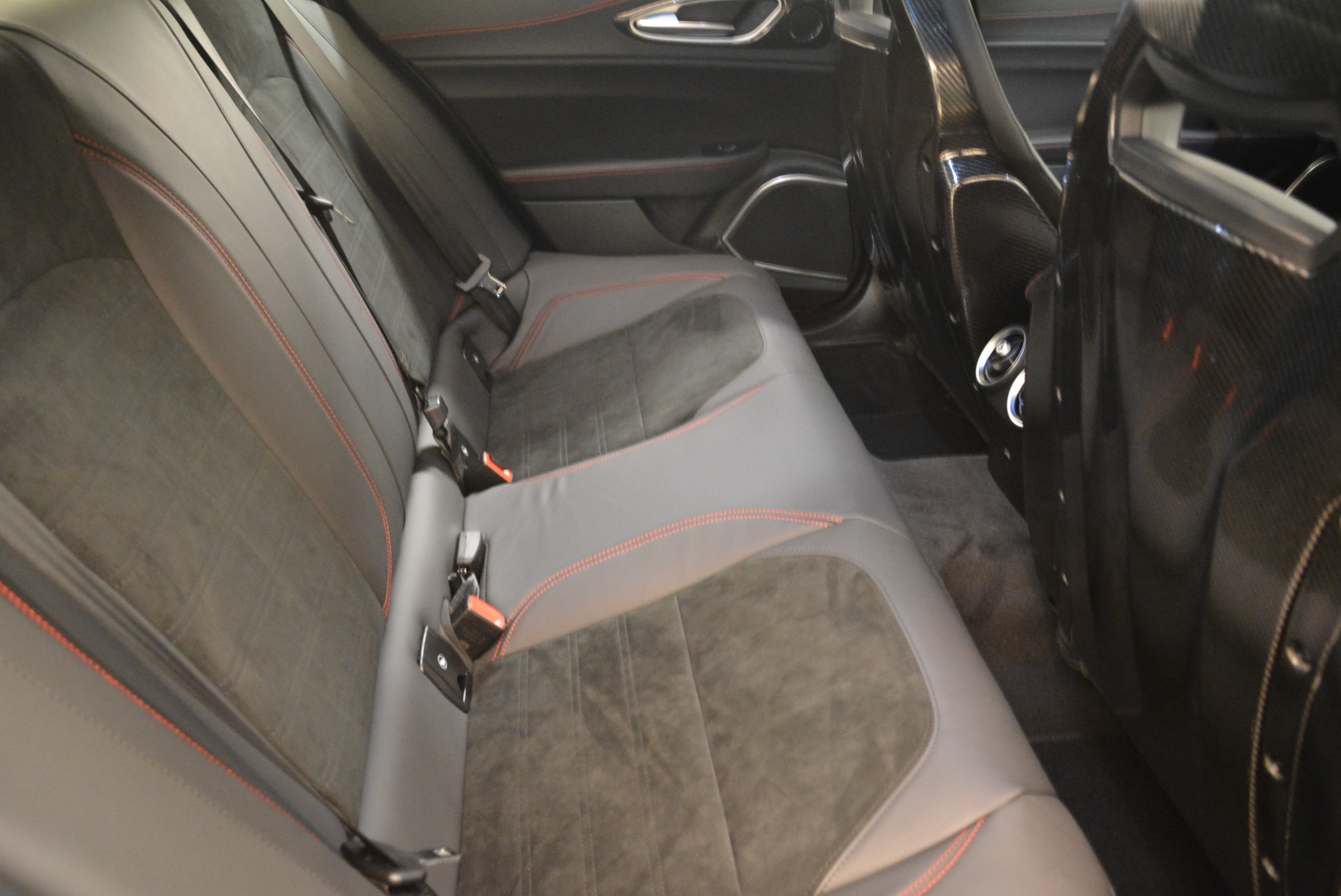 New-2018-Alfa-Romeo-Giulia-Quadrifoglio