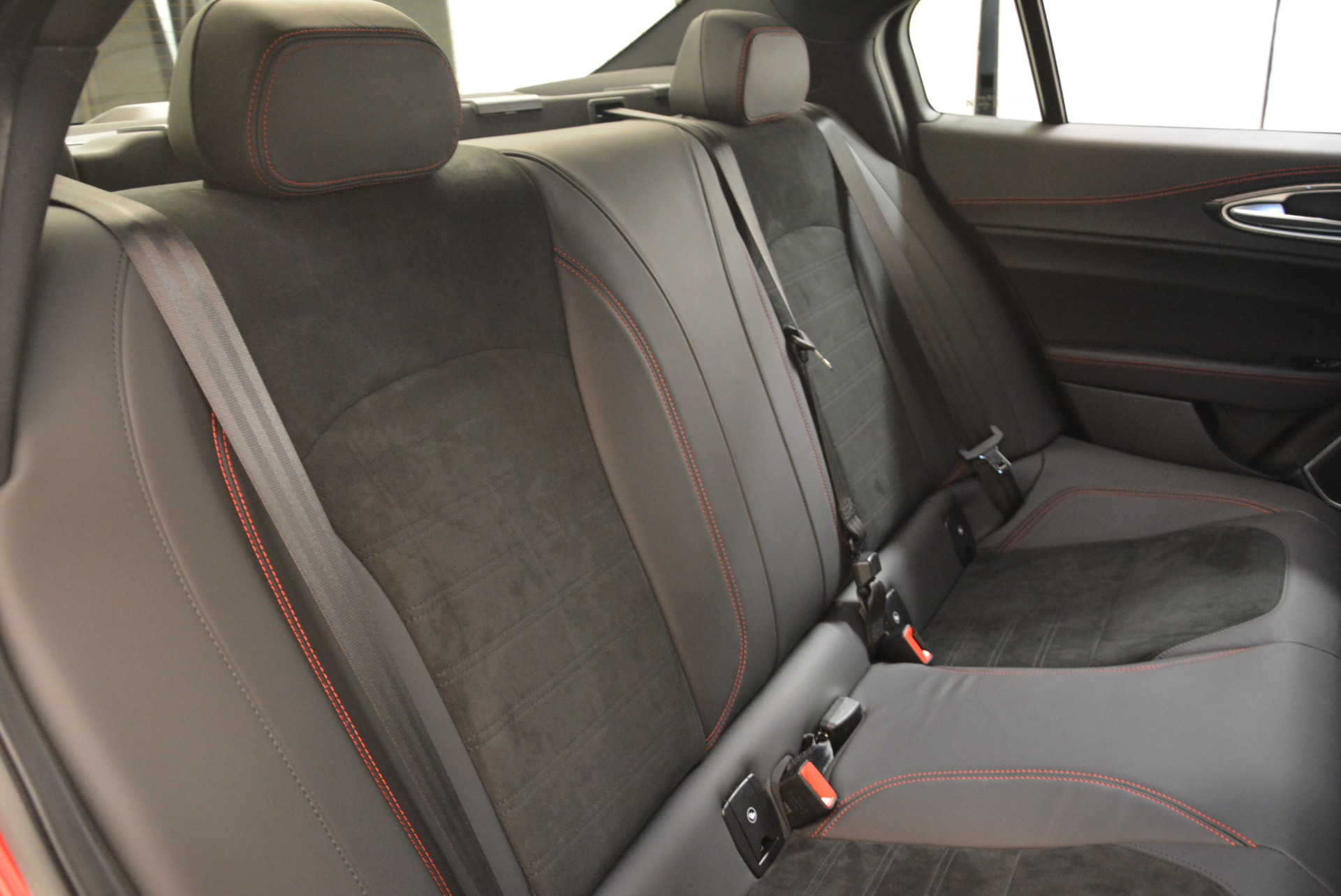 New-2018-Alfa-Romeo-Giulia-Quadrifoglio