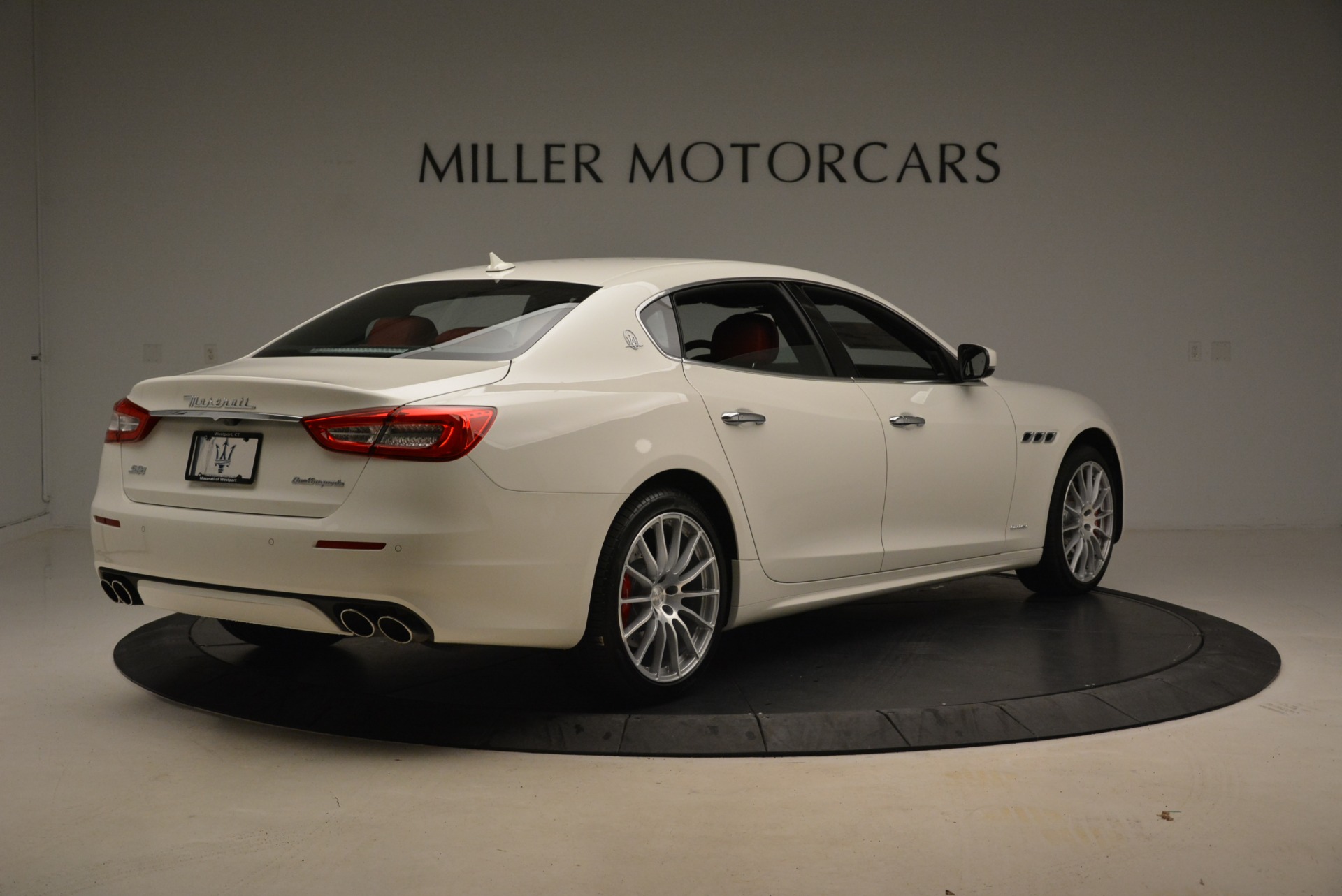 New-2018-Maserati-Quattroporte-S-Q4-GranLusso