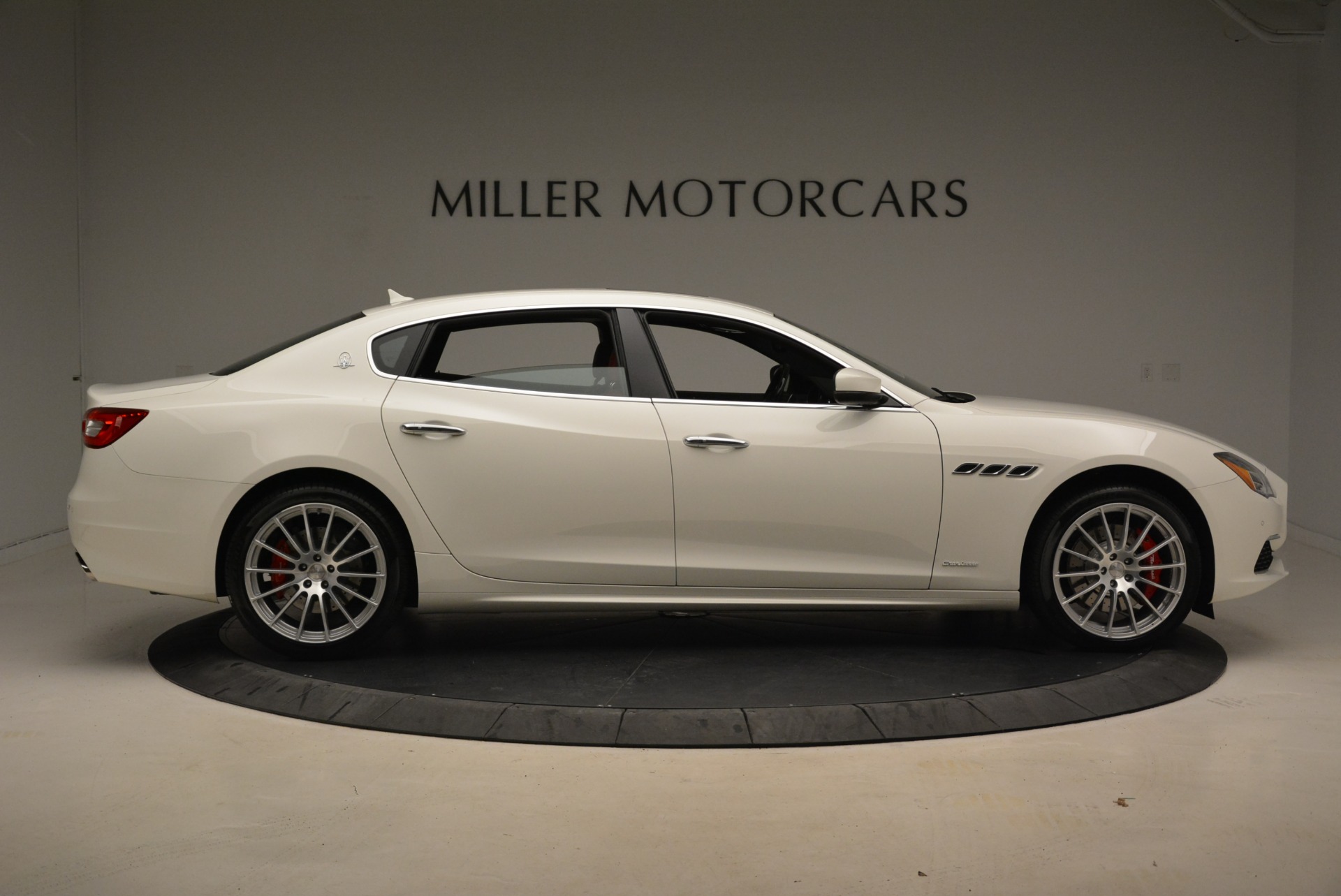 New-2018-Maserati-Quattroporte-S-Q4-GranLusso