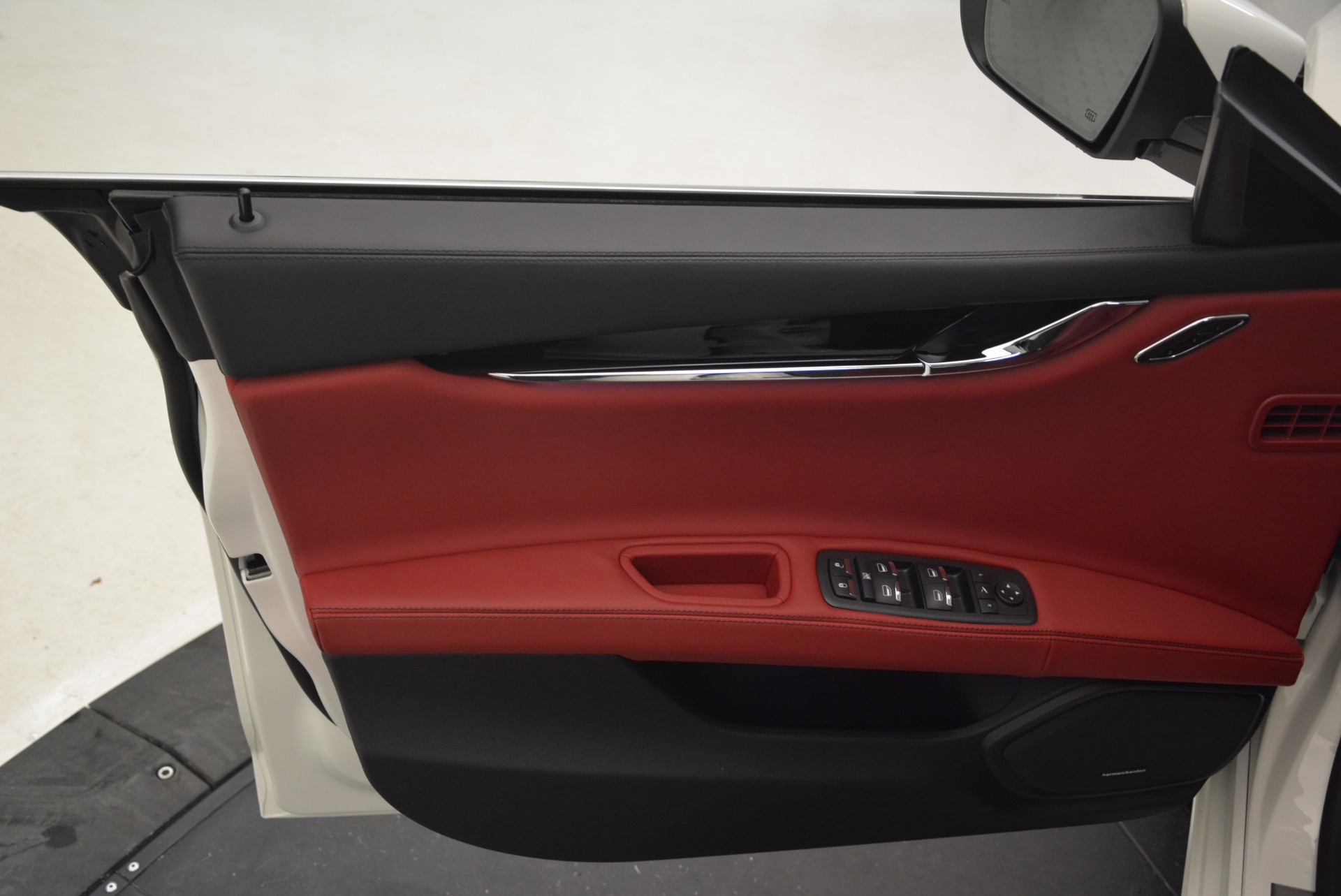 New-2018-Maserati-Quattroporte-S-Q4-GranLusso