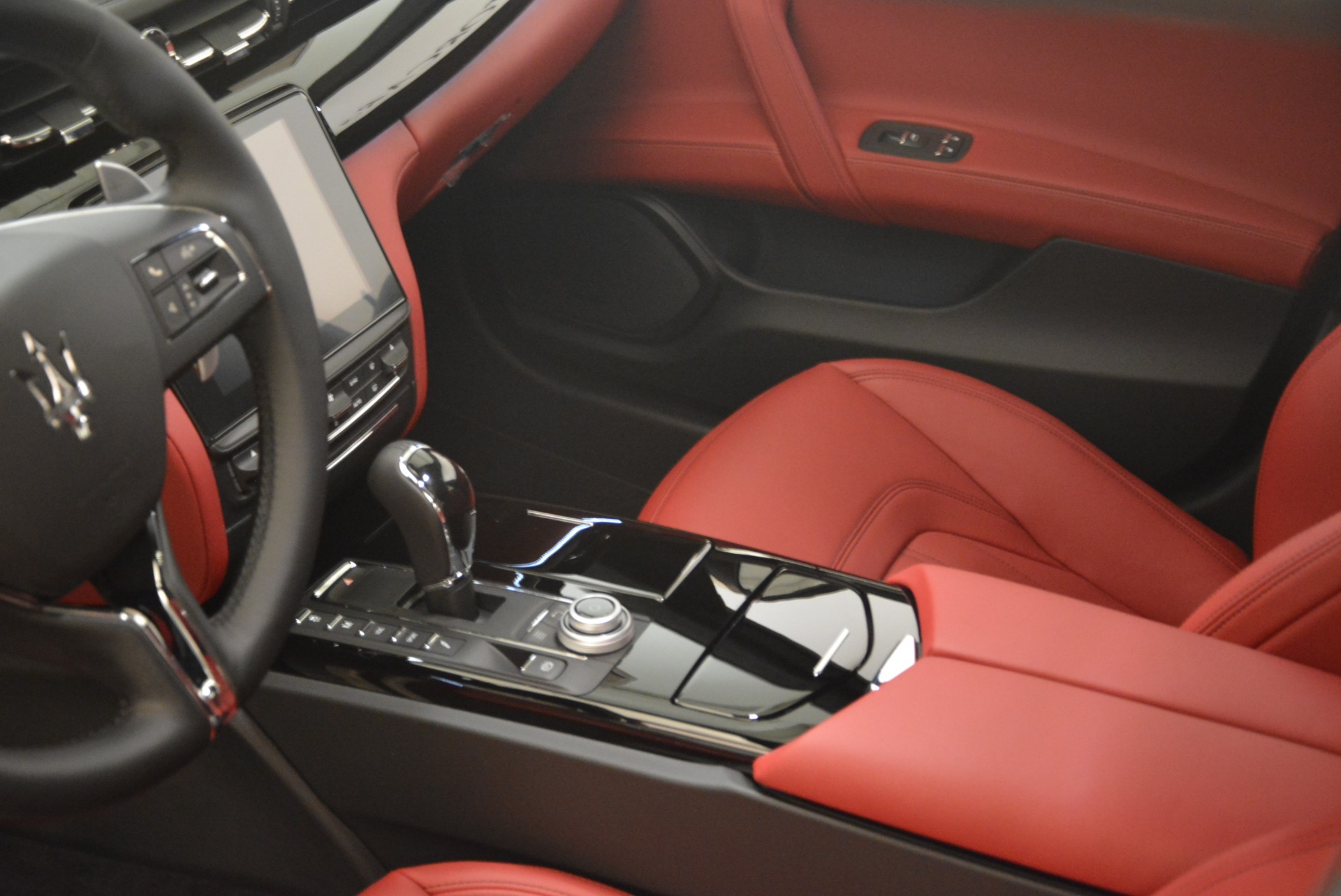 New-2018-Maserati-Quattroporte-S-Q4-GranLusso