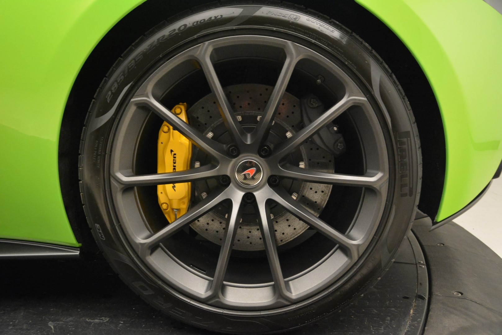 New-2018-McLaren-570S-Spider