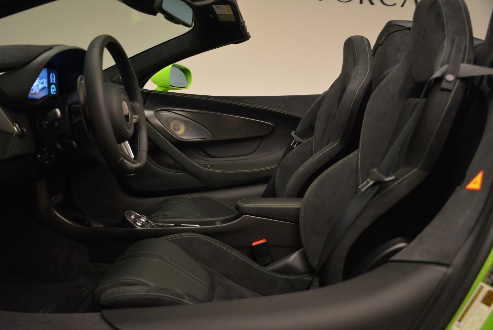 New-2018-McLaren-570S-Spider