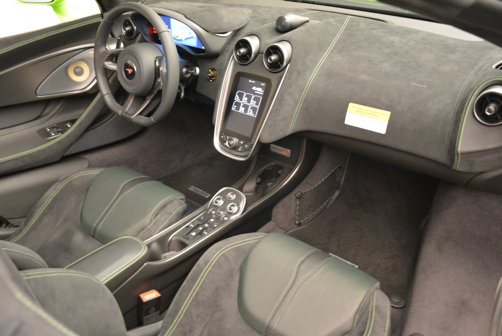 New-2018-McLaren-570S-Spider