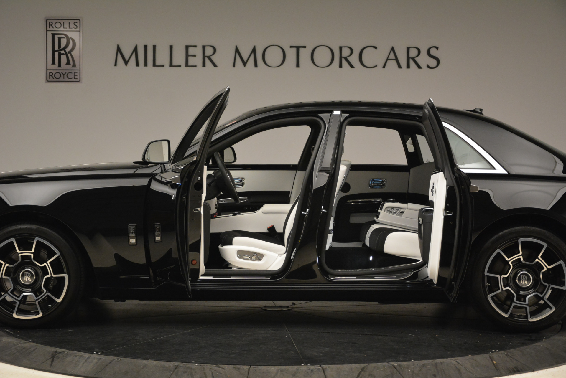 Used-2017-Rolls-Royce-Ghost-Black-Badge