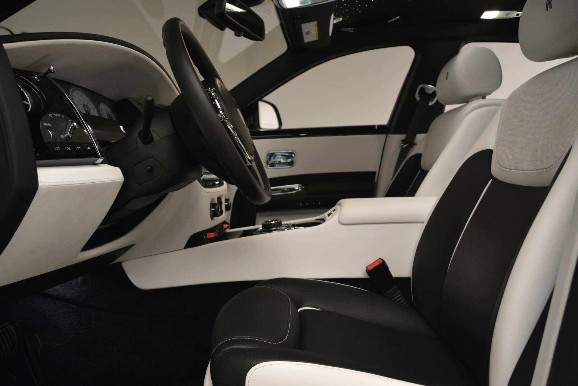 Used-2017-Rolls-Royce-Ghost-Black-Badge