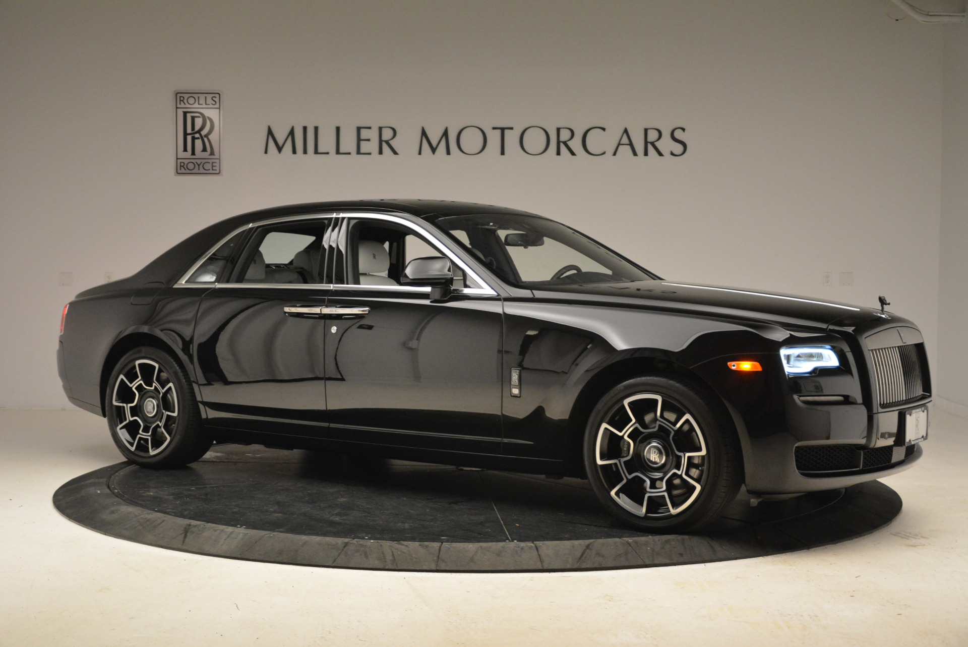 Used-2017-Rolls-Royce-Ghost-Black-Badge