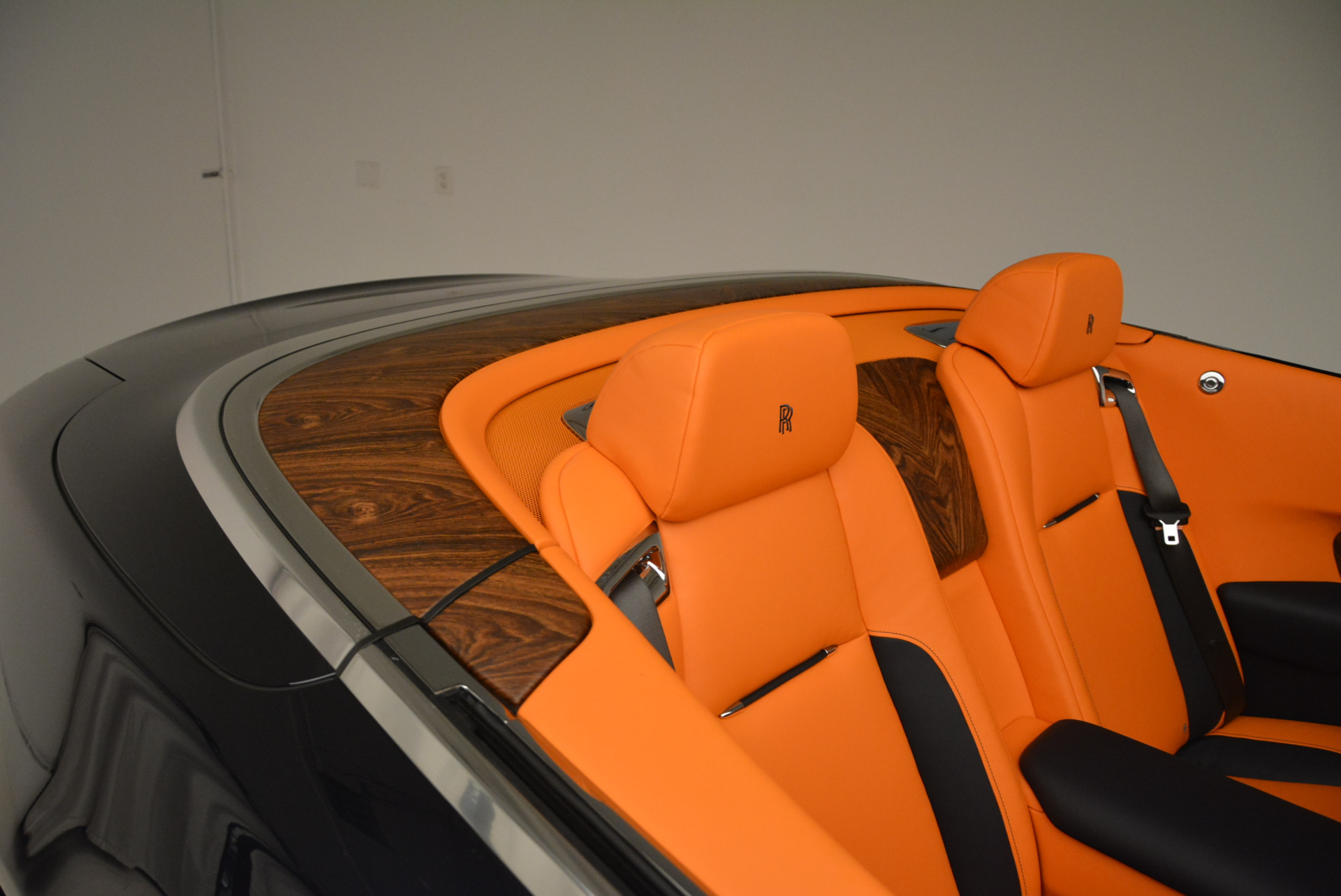 New-2018-Rolls-Royce-Dawn