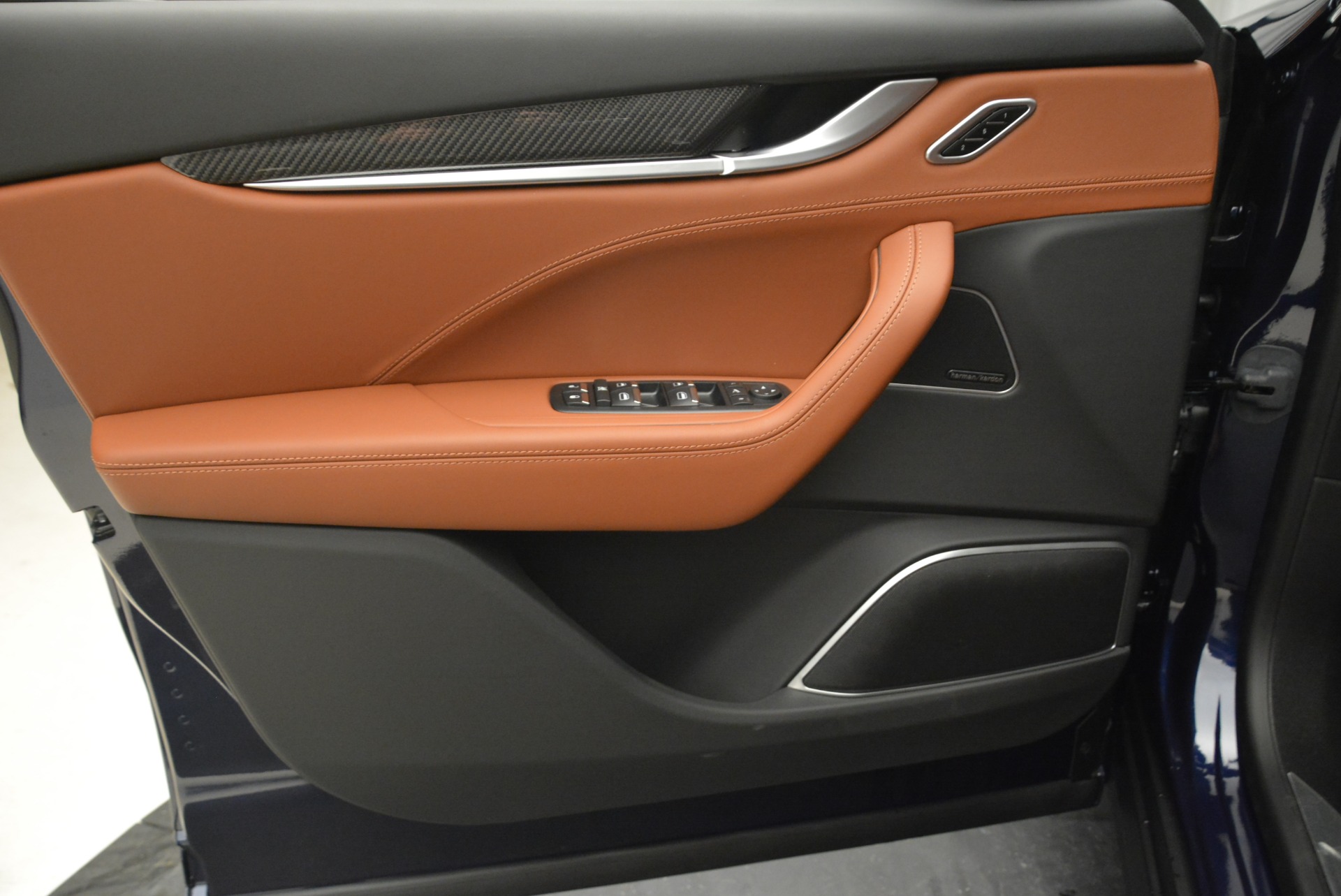 New-2018-Maserati-Levante-Q4-GranSport