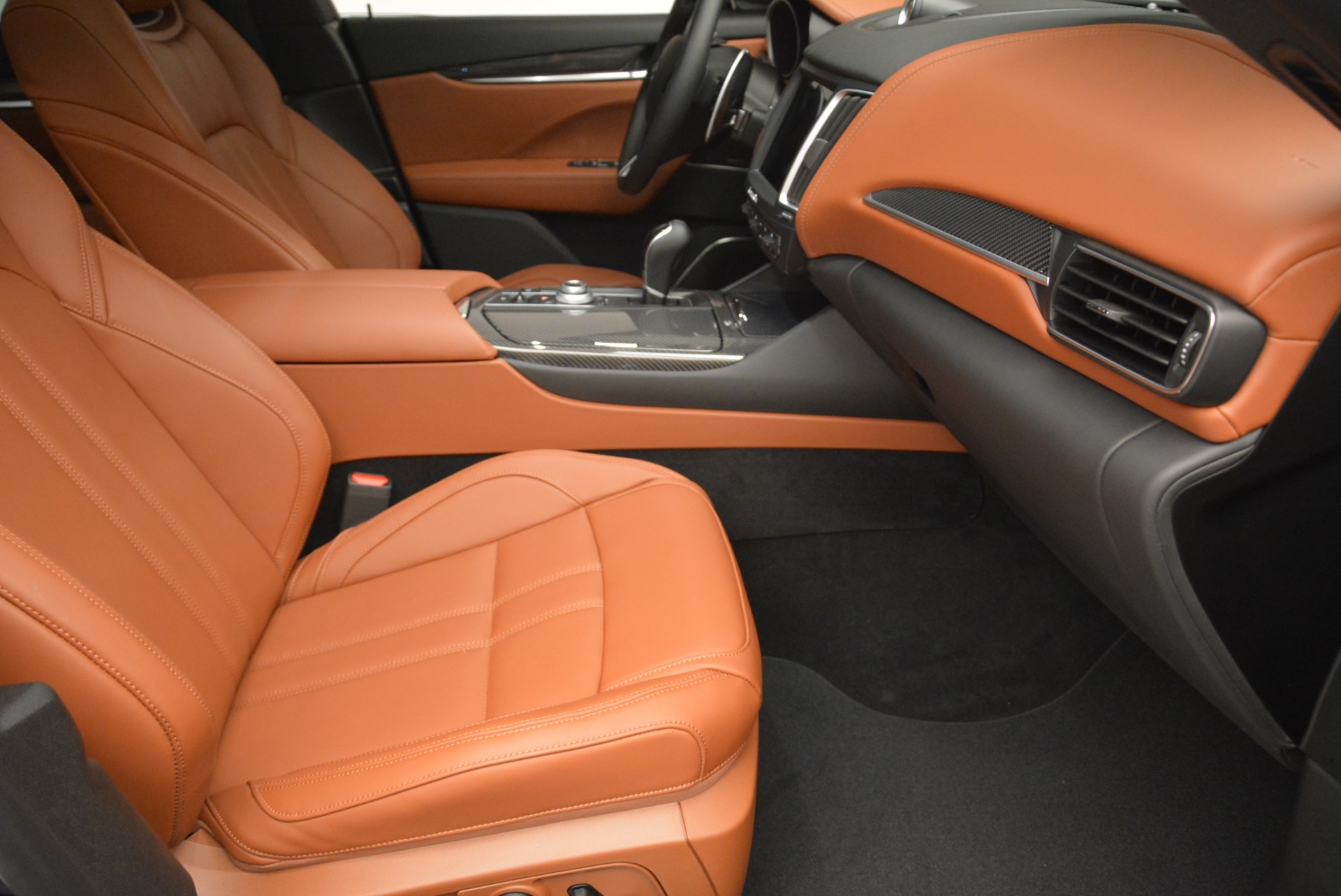 New-2018-Maserati-Levante-Q4-GranSport