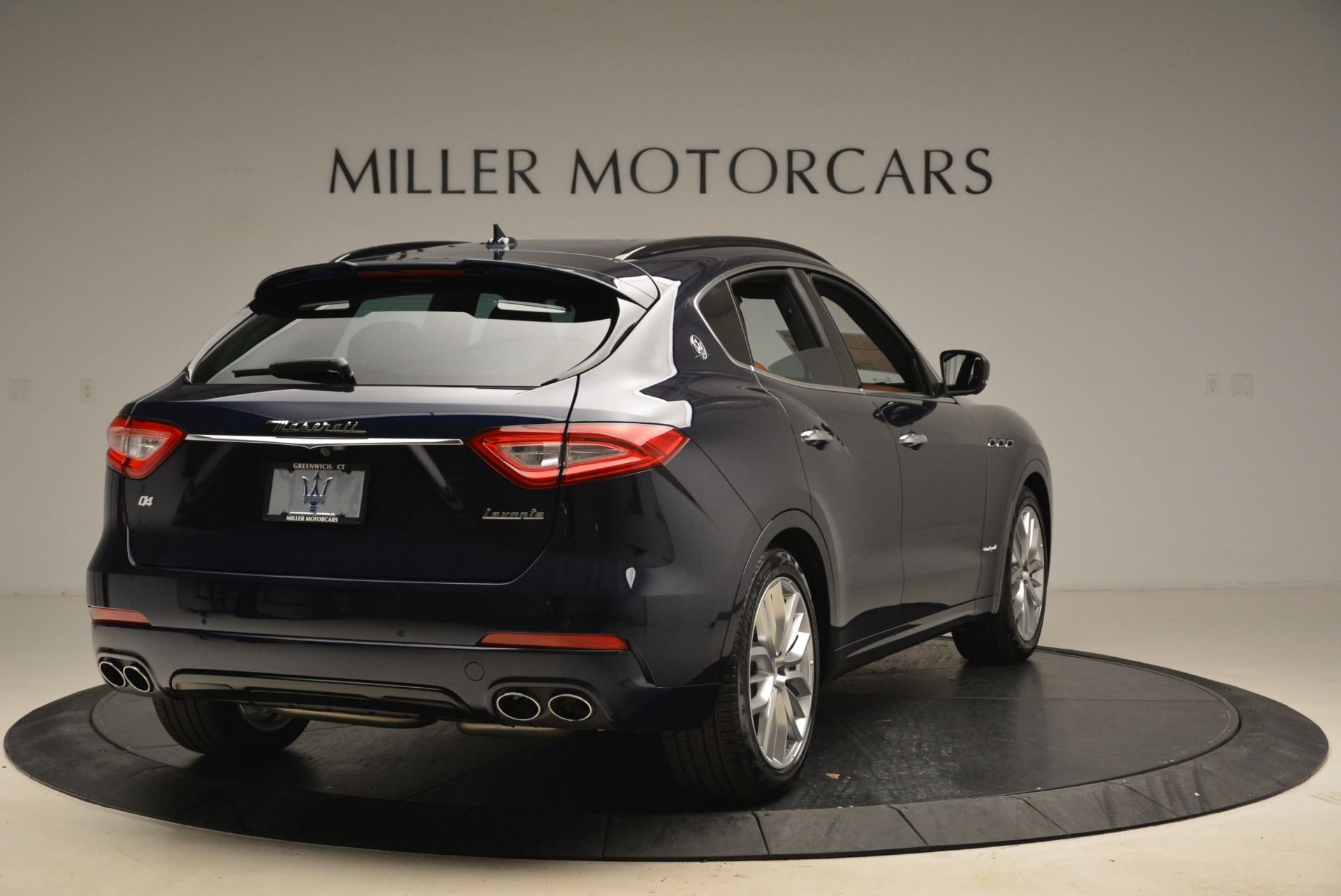 New-2018-Maserati-Levante-Q4-GranSport