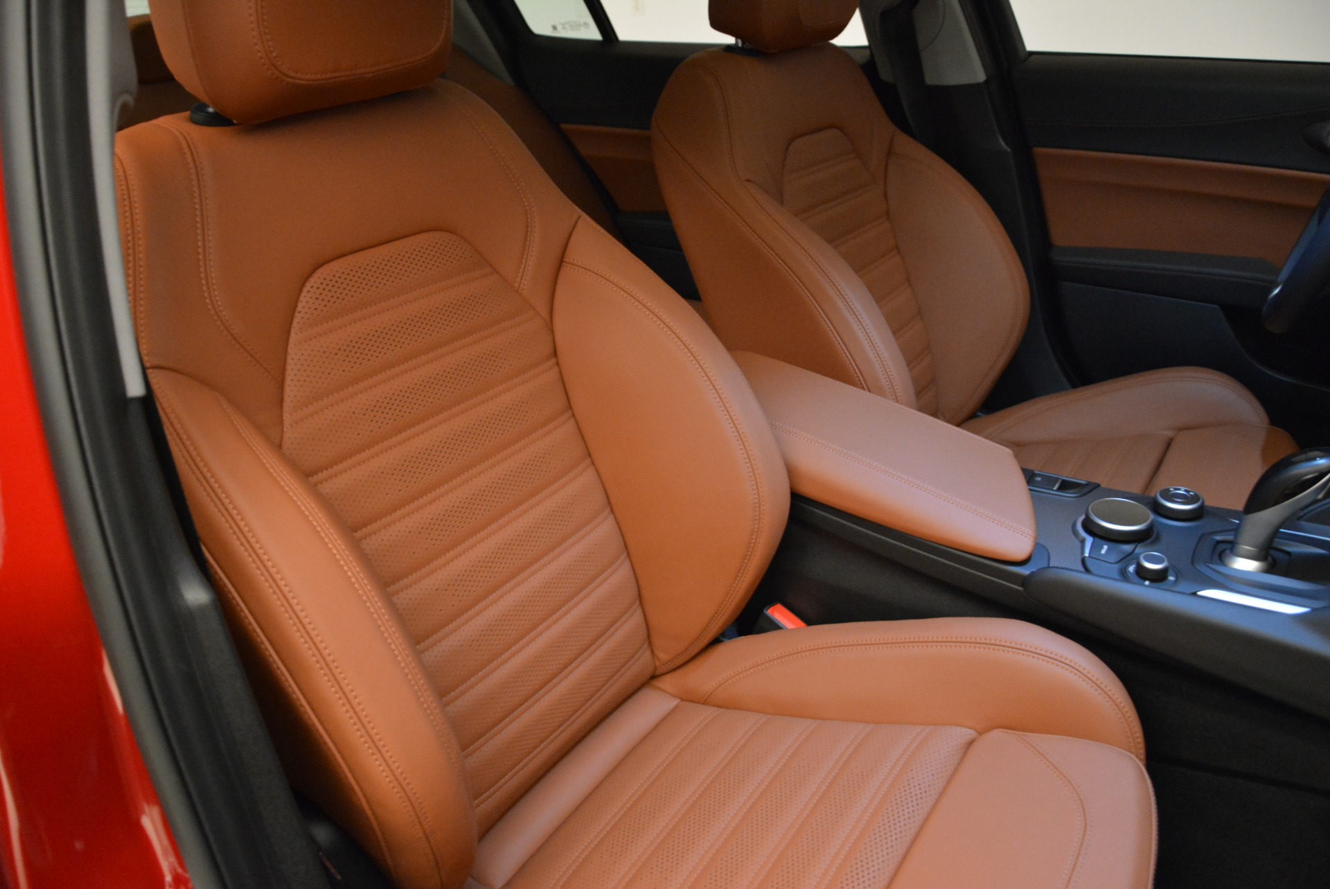 New-2018-Alfa-Romeo-Giulia-Ti-Sport-Q4