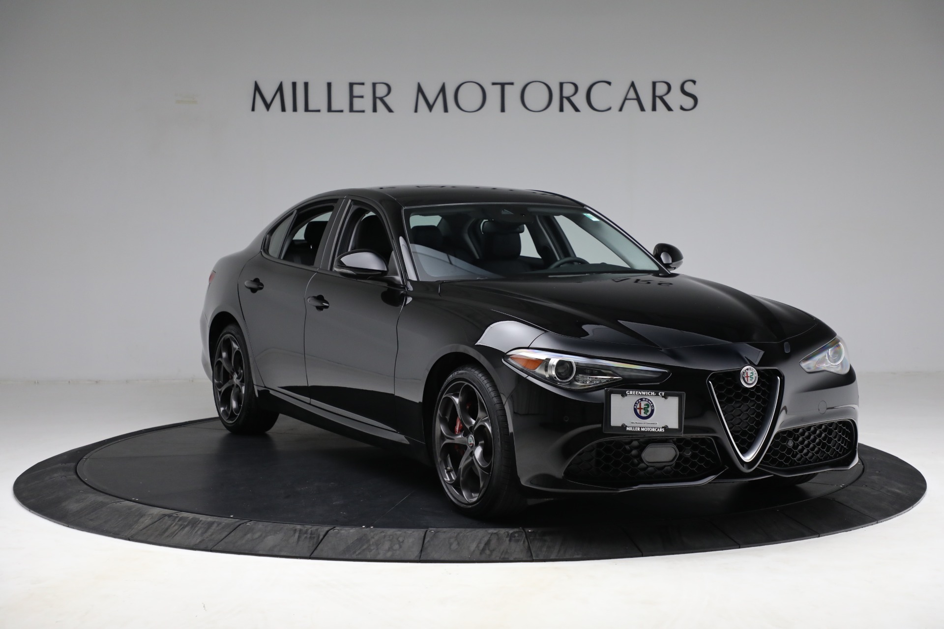 Used-2018-Alfa-Romeo-Giulia-Ti-Sport-Q4