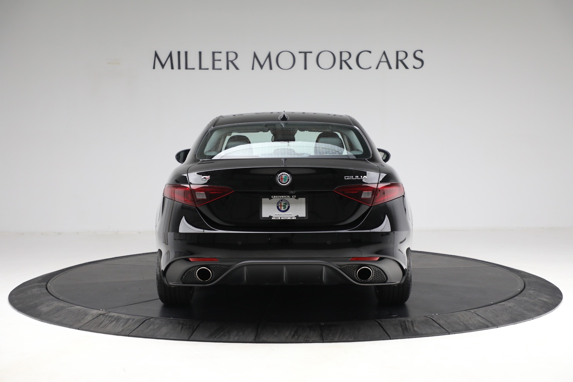 Used-2018-Alfa-Romeo-Giulia-Ti-Sport-Q4