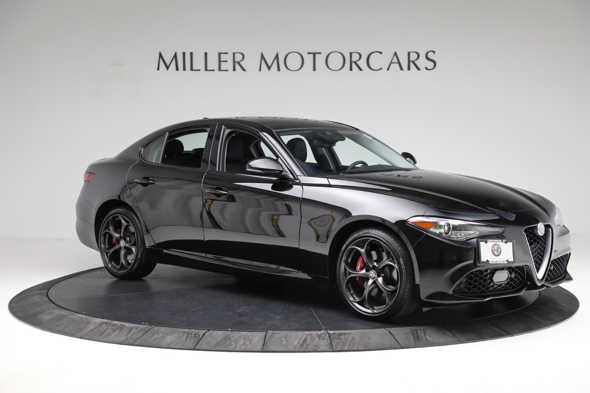 Used-2018-Alfa-Romeo-Giulia-Ti-Sport-Q4