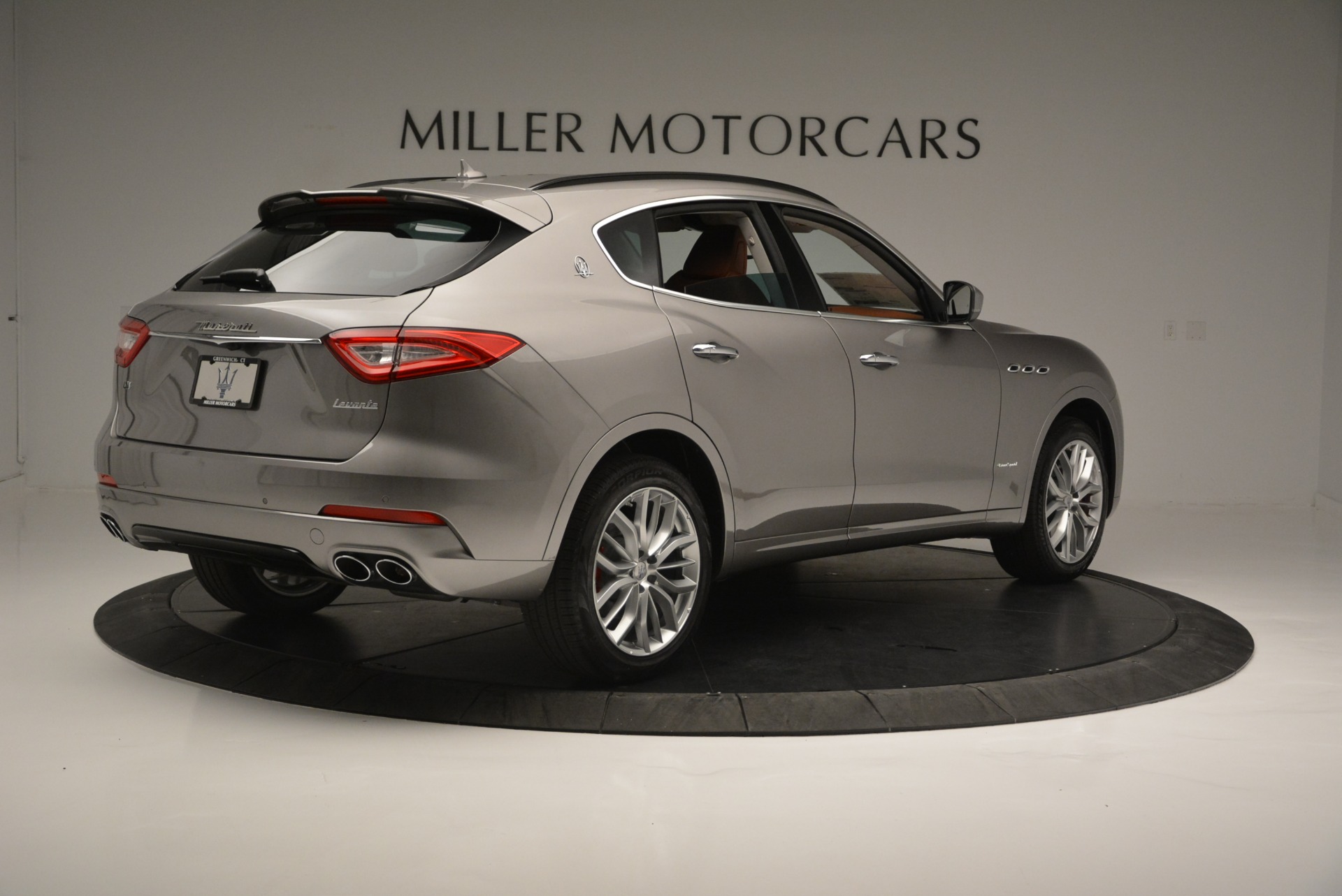 New-2018-Maserati-Levante-Q4-GranSport