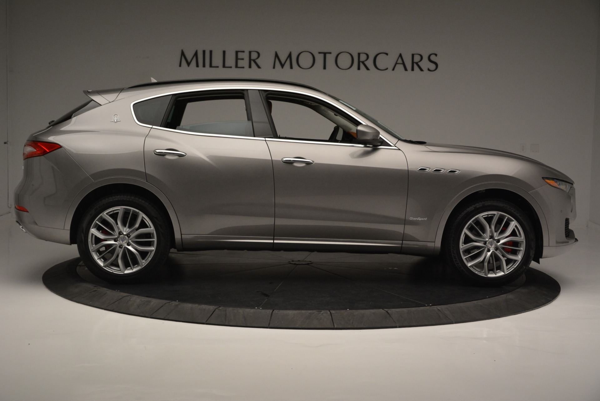 New-2018-Maserati-Levante-Q4-GranSport