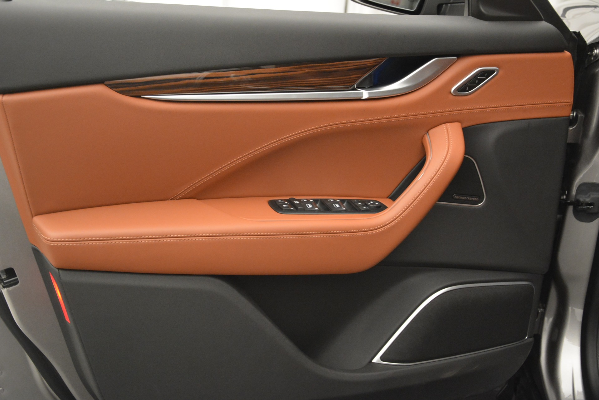 New-2018-Maserati-Levante-Q4-GranSport