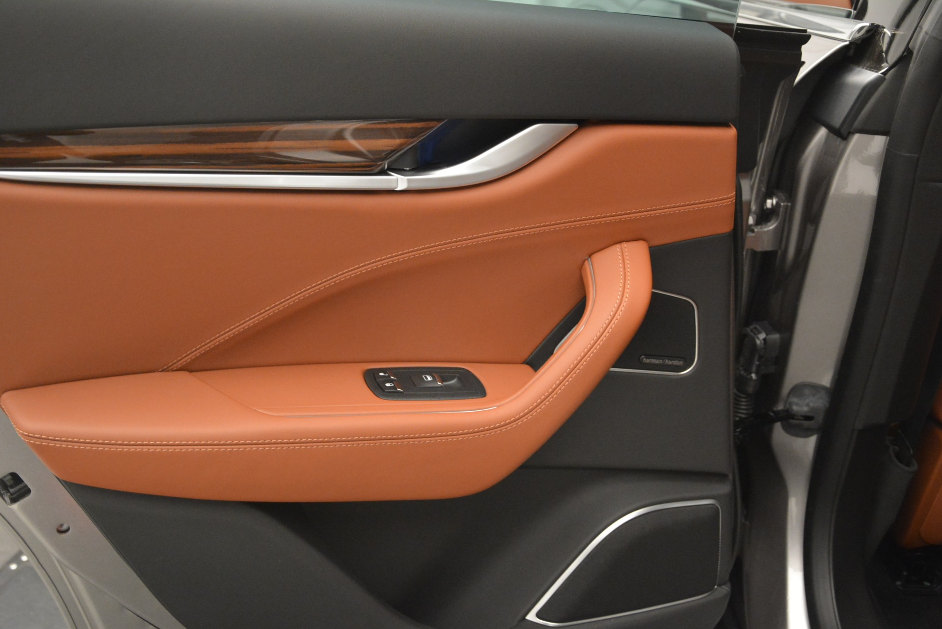 New-2018-Maserati-Levante-Q4-GranSport