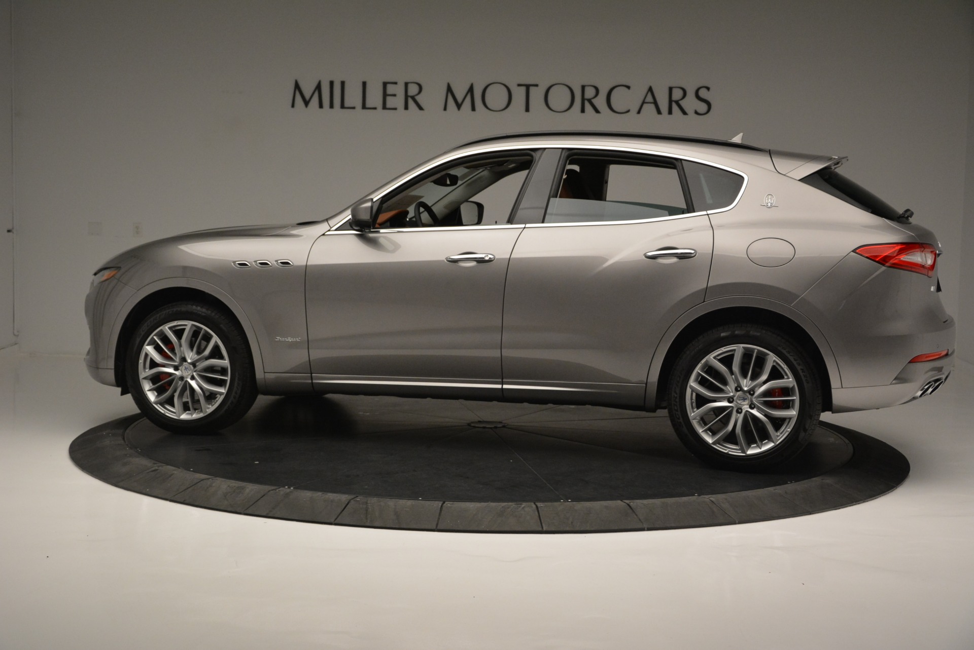 New-2018-Maserati-Levante-Q4-GranSport