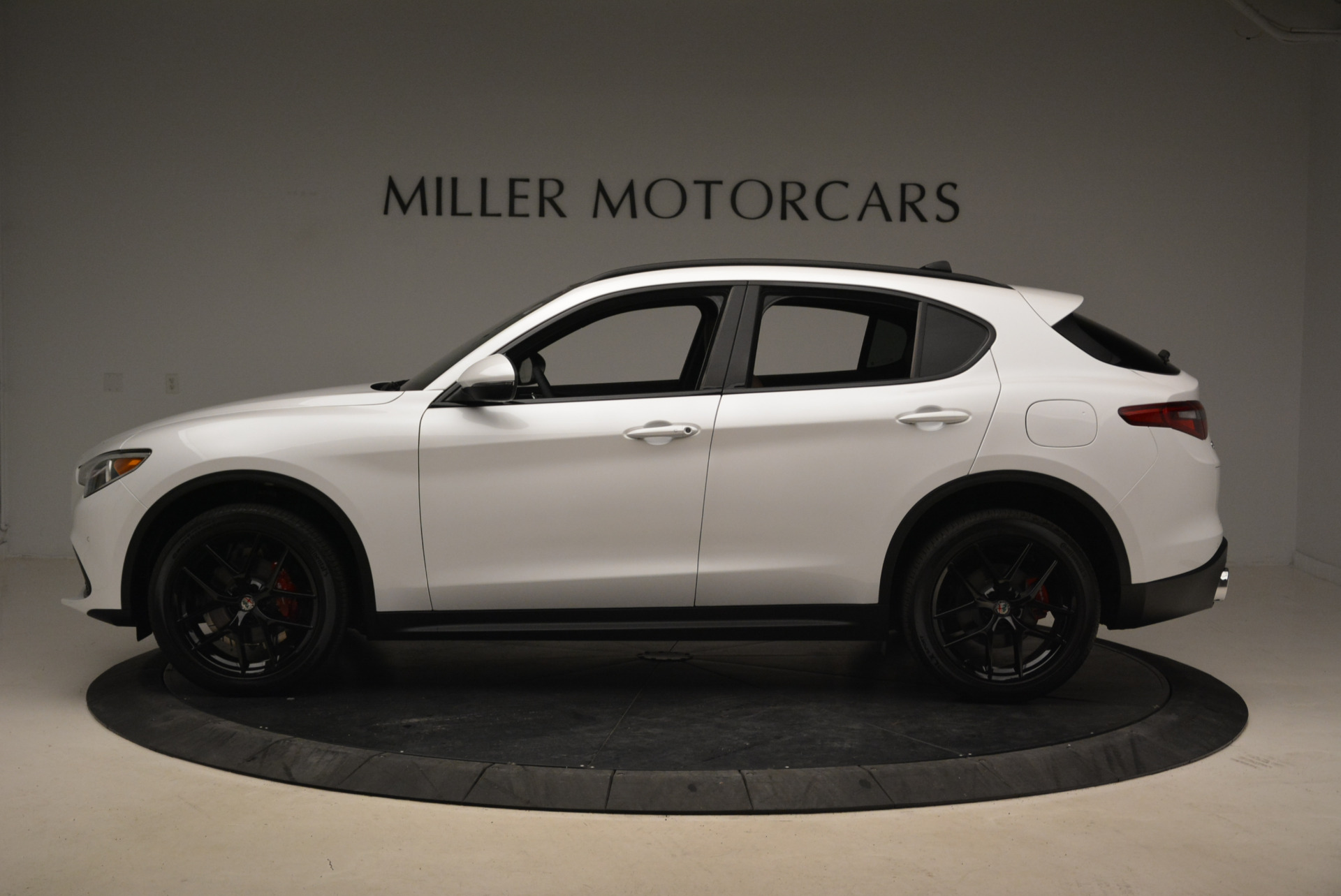 New-2018-Alfa-Romeo-Stelvio-Ti-Sport-Q4