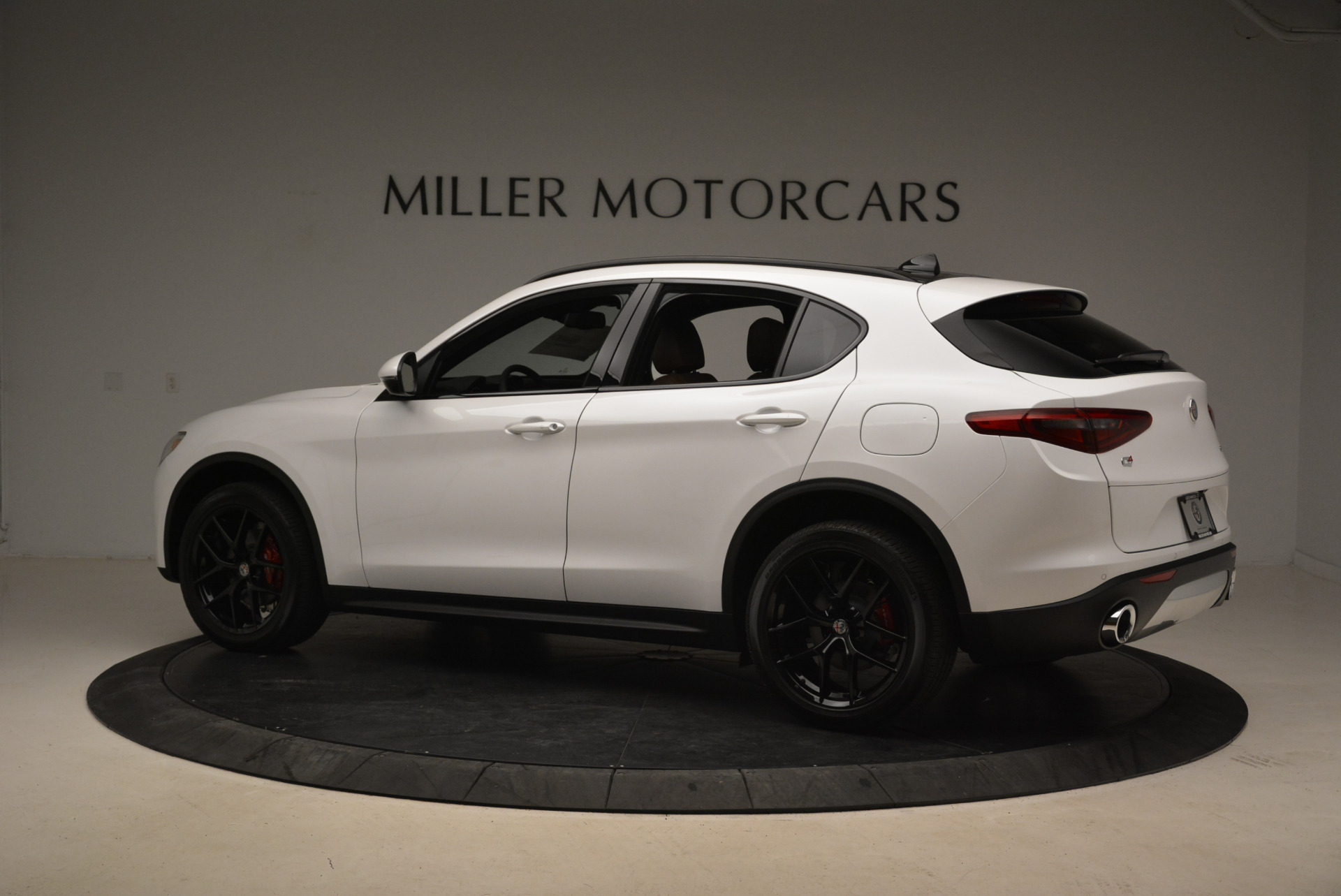 New-2018-Alfa-Romeo-Stelvio-Ti-Sport-Q4