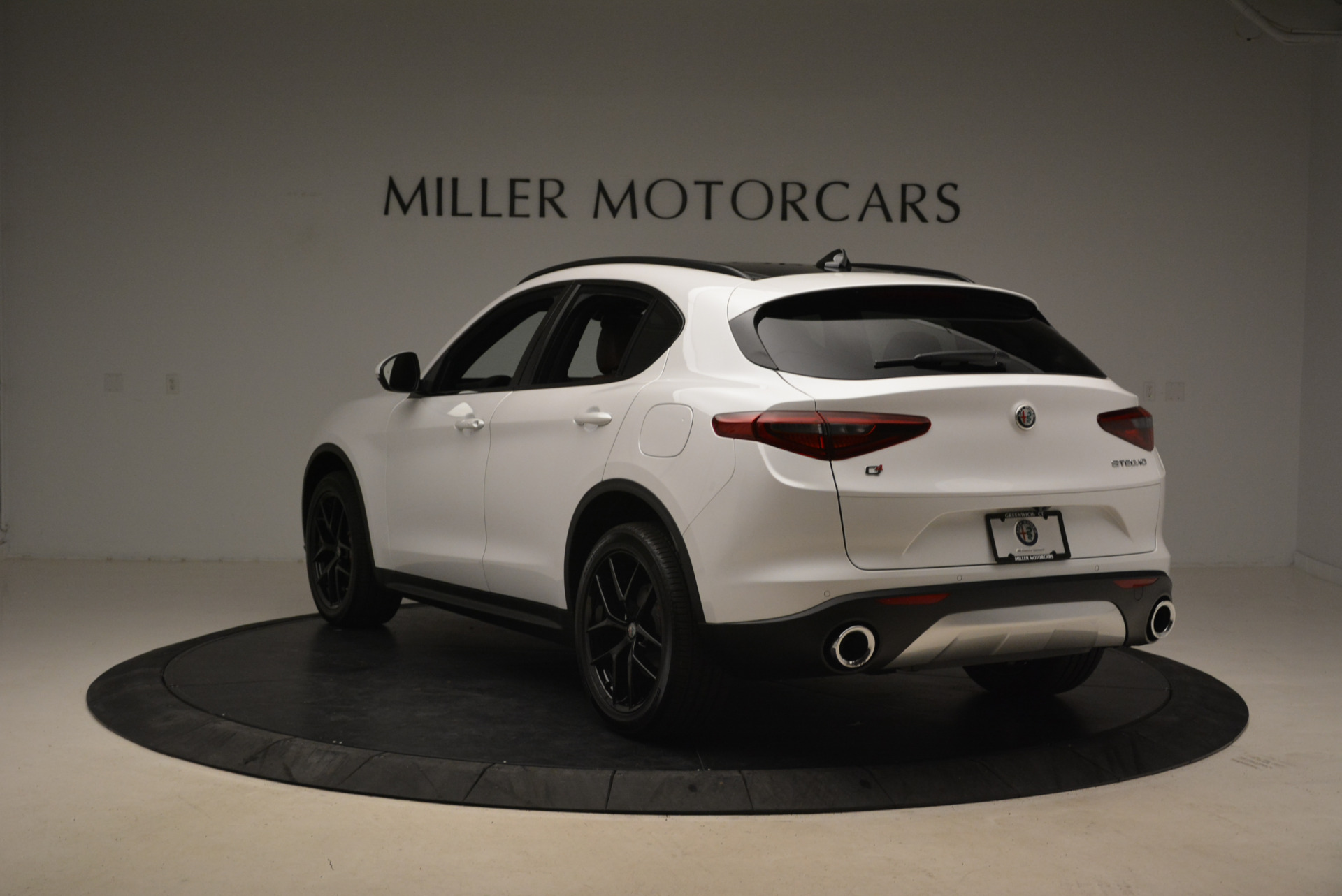 New-2018-Alfa-Romeo-Stelvio-Ti-Sport-Q4