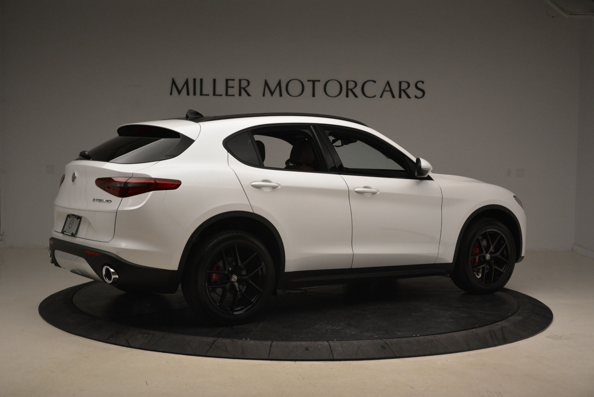 New-2018-Alfa-Romeo-Stelvio-Ti-Sport-Q4