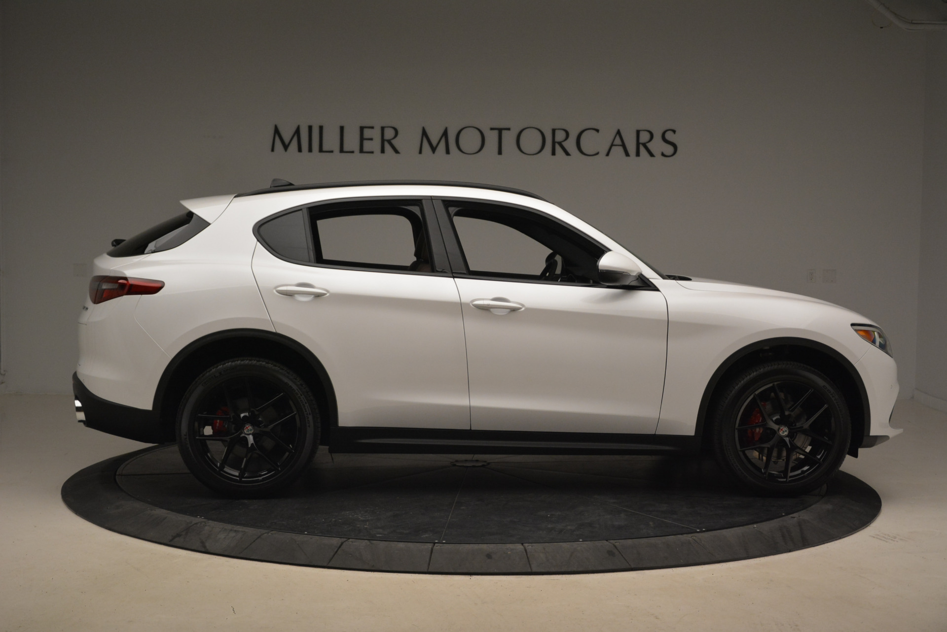 New-2018-Alfa-Romeo-Stelvio-Ti-Sport-Q4