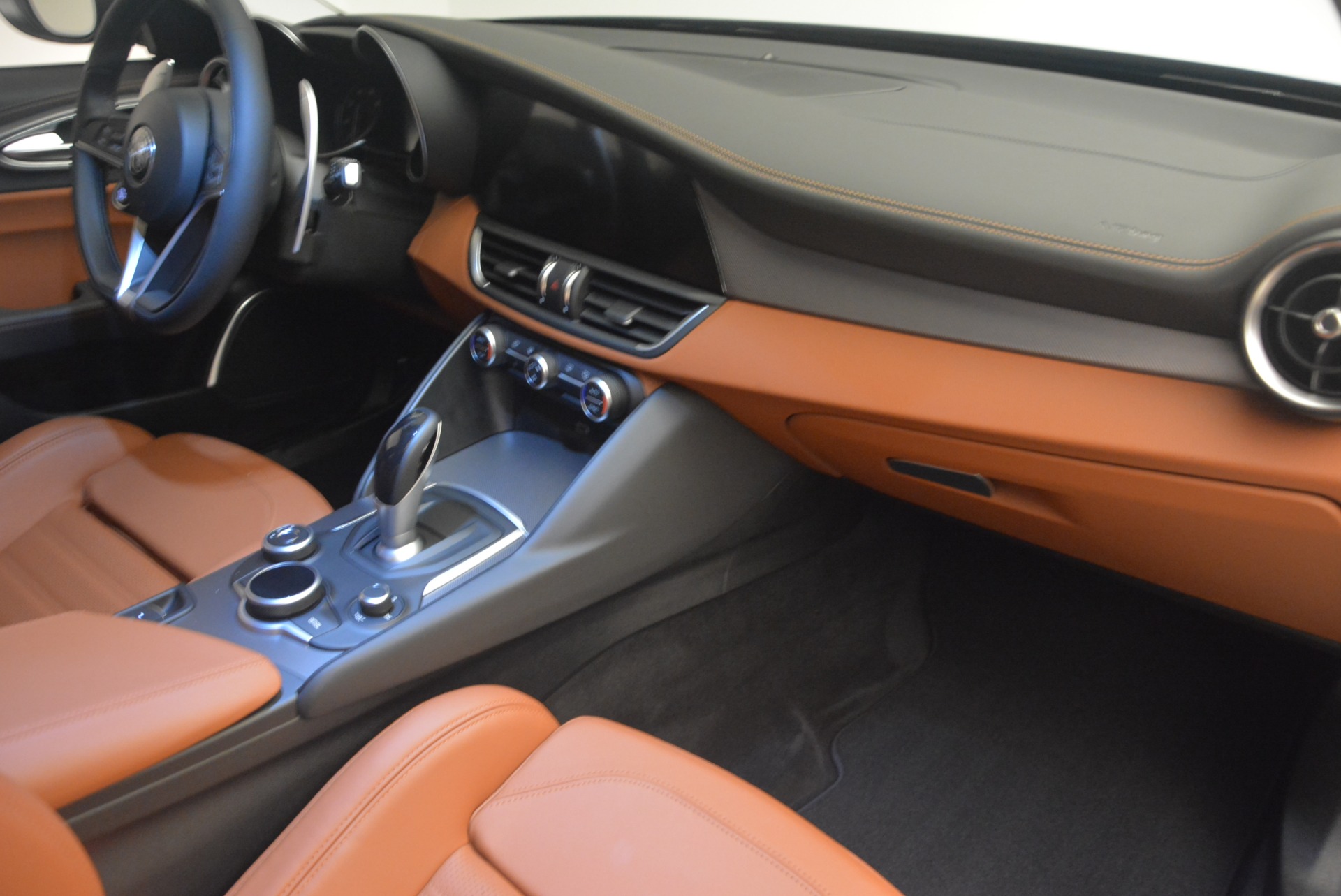 New-2018-Alfa-Romeo-Giulia-Ti-Sport-Q4