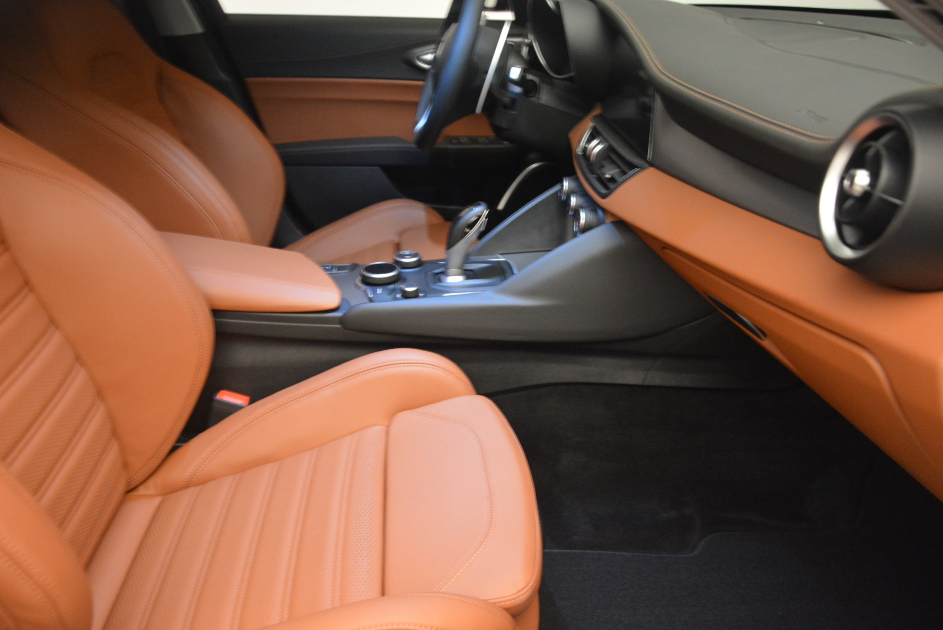 New-2018-Alfa-Romeo-Giulia-Ti-Sport-Q4