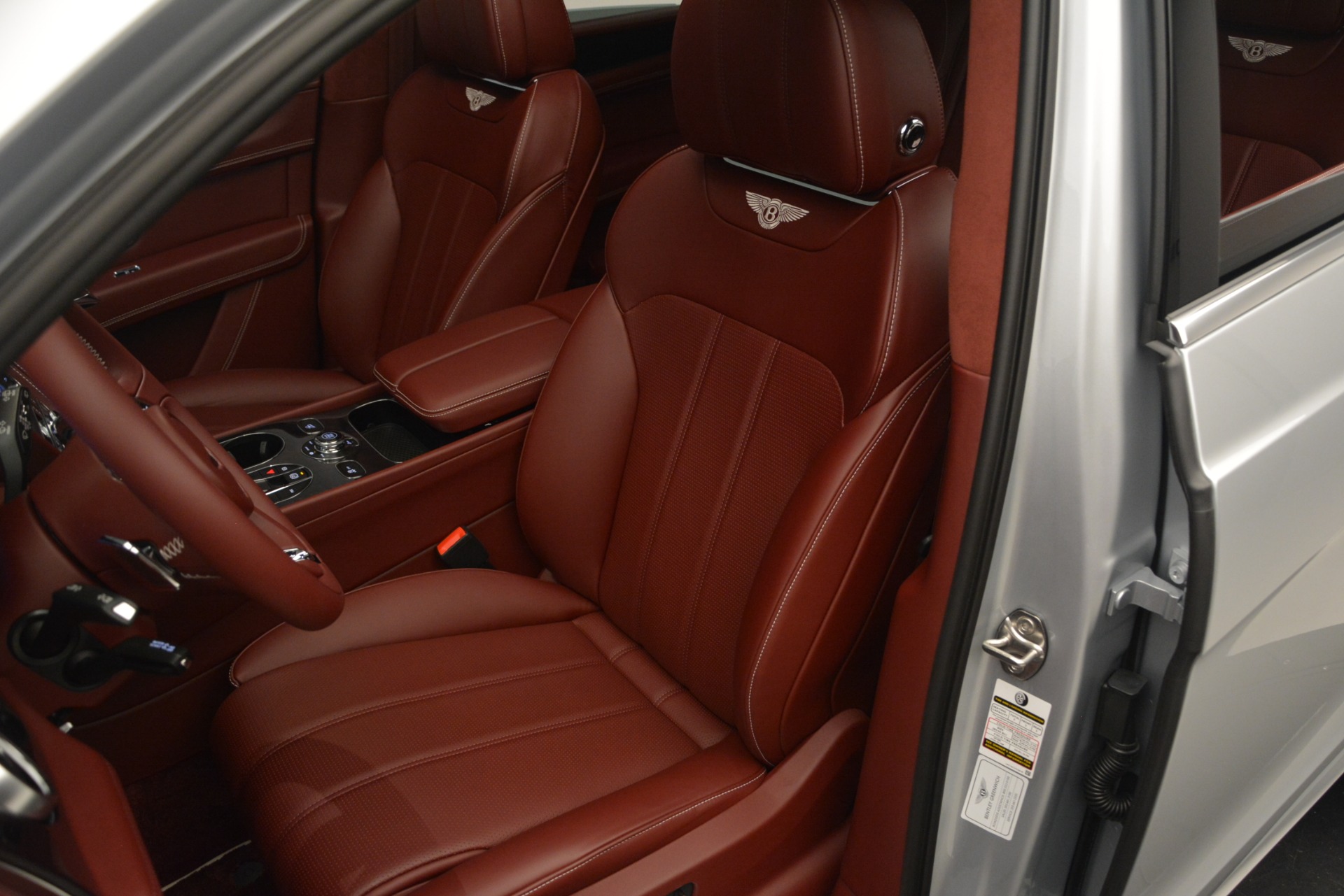 New-2019-Bentley-Bentayga-V8