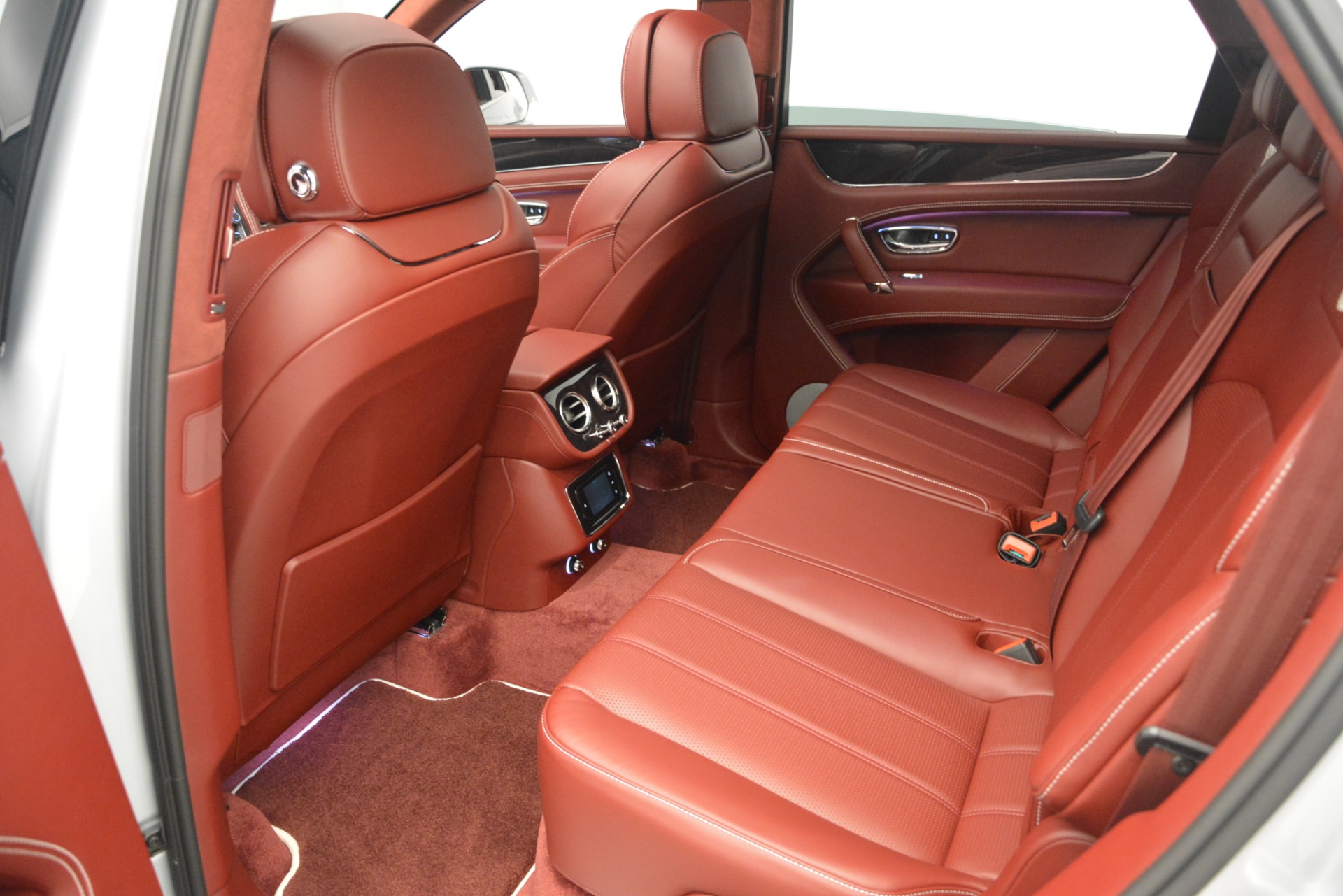 New-2019-Bentley-Bentayga-V8