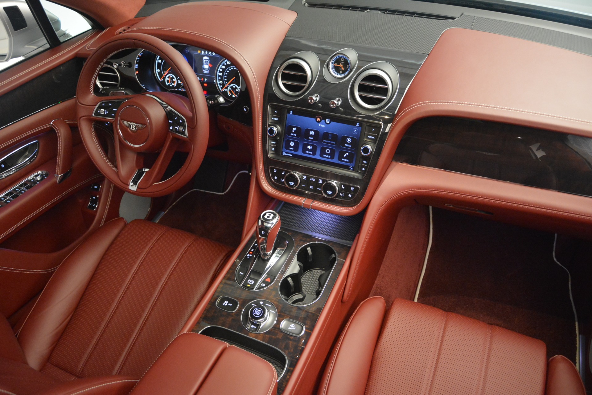 New-2019-Bentley-Bentayga-V8