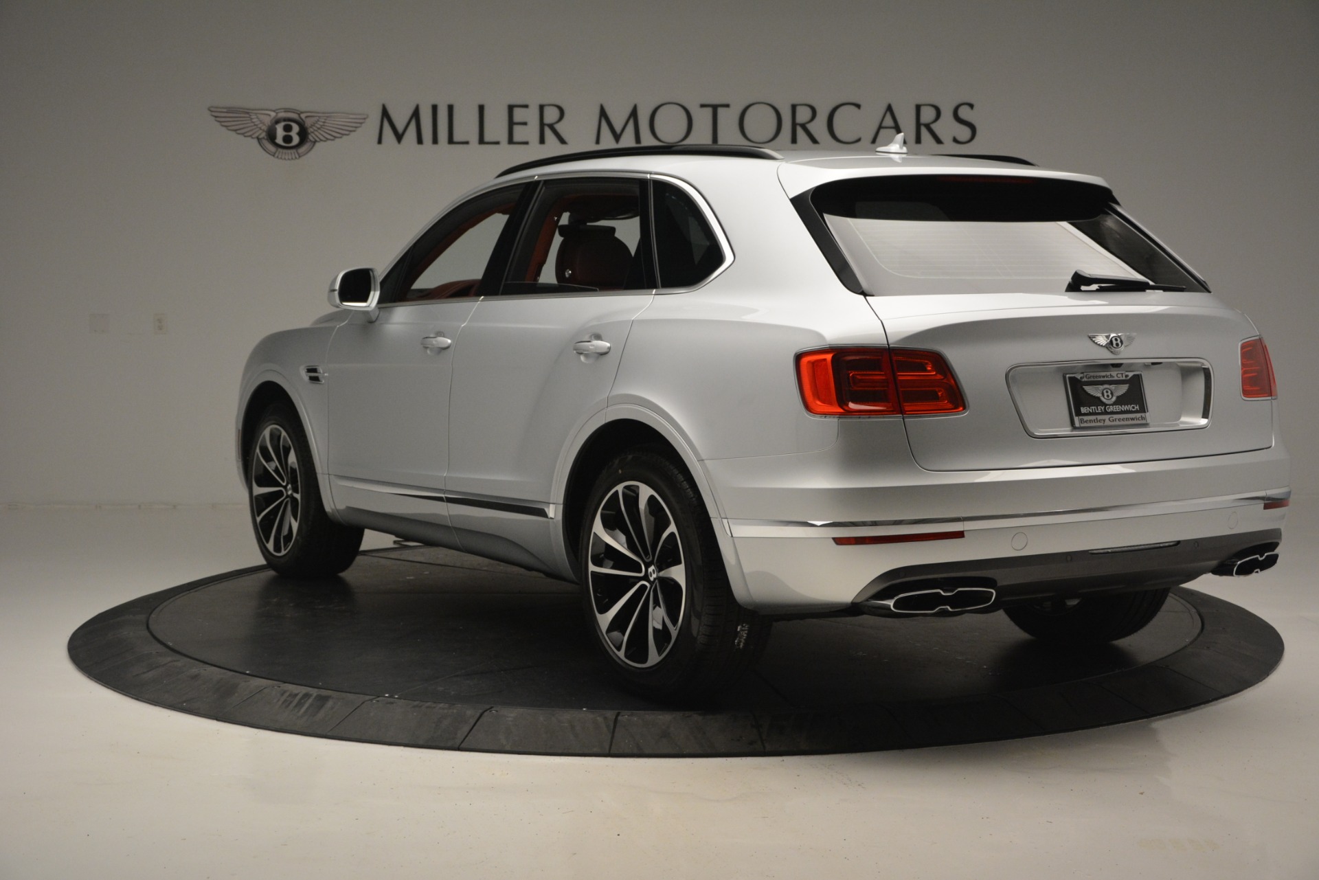 New-2019-Bentley-Bentayga-V8