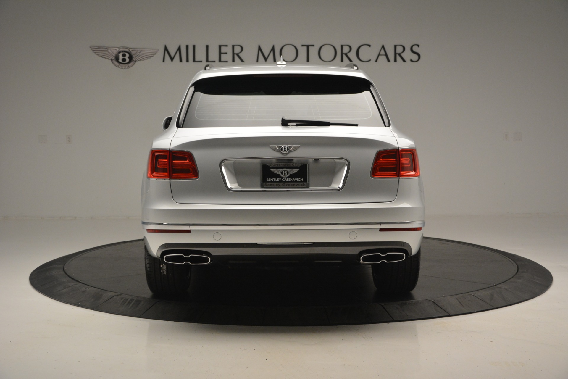 New-2019-Bentley-Bentayga-V8