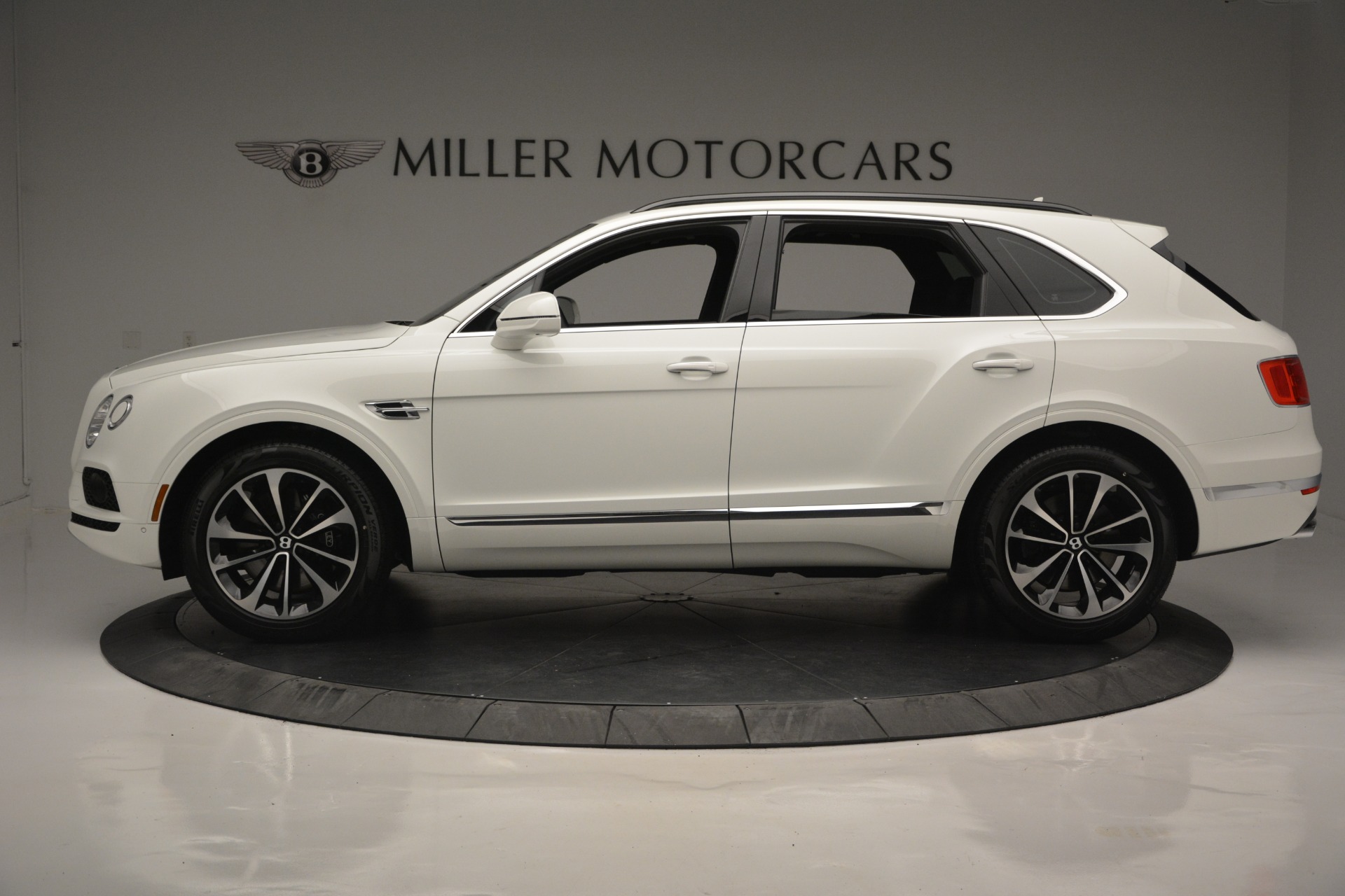 Used-2019-Bentley-Bentayga-V8