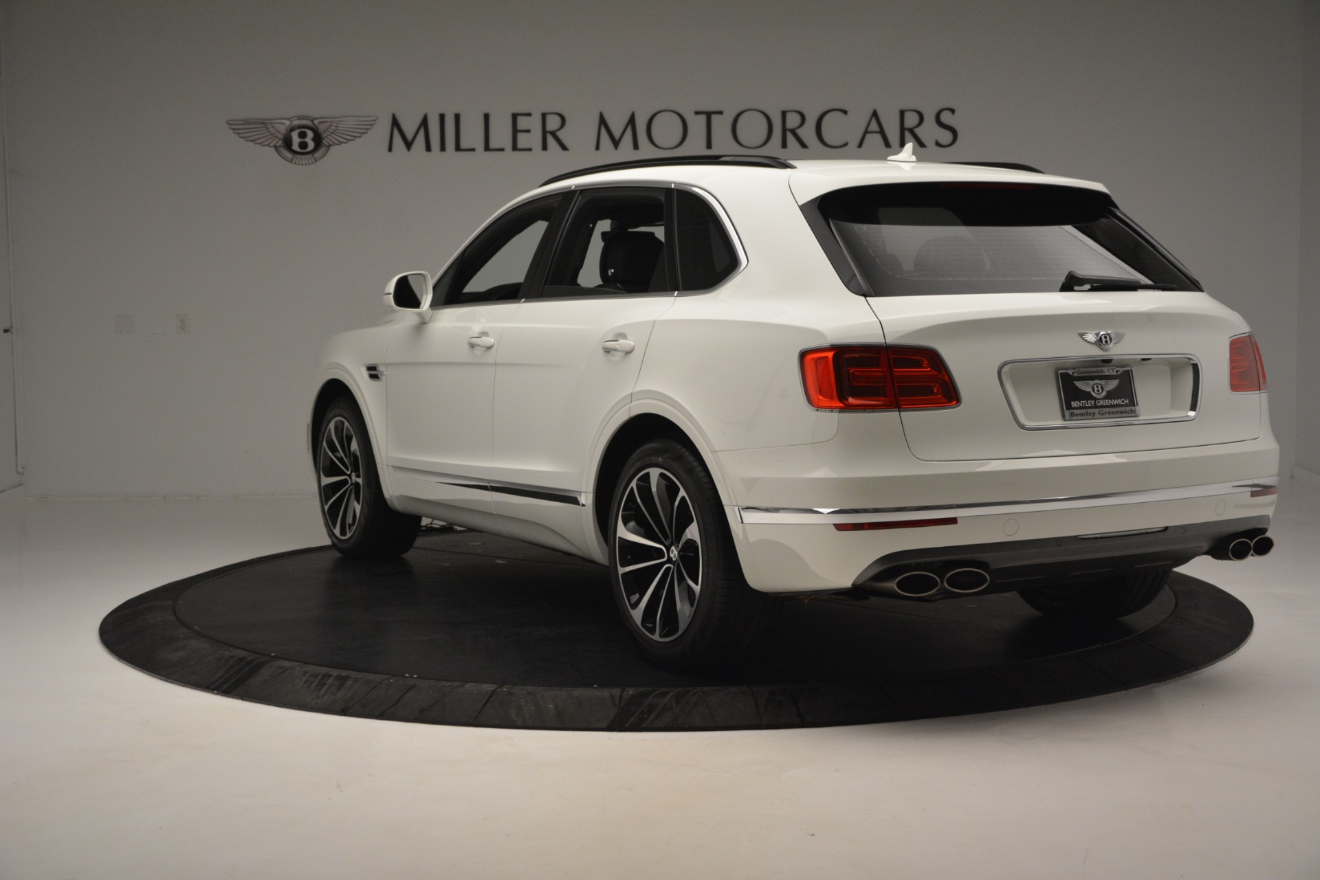 Used-2019-Bentley-Bentayga-V8