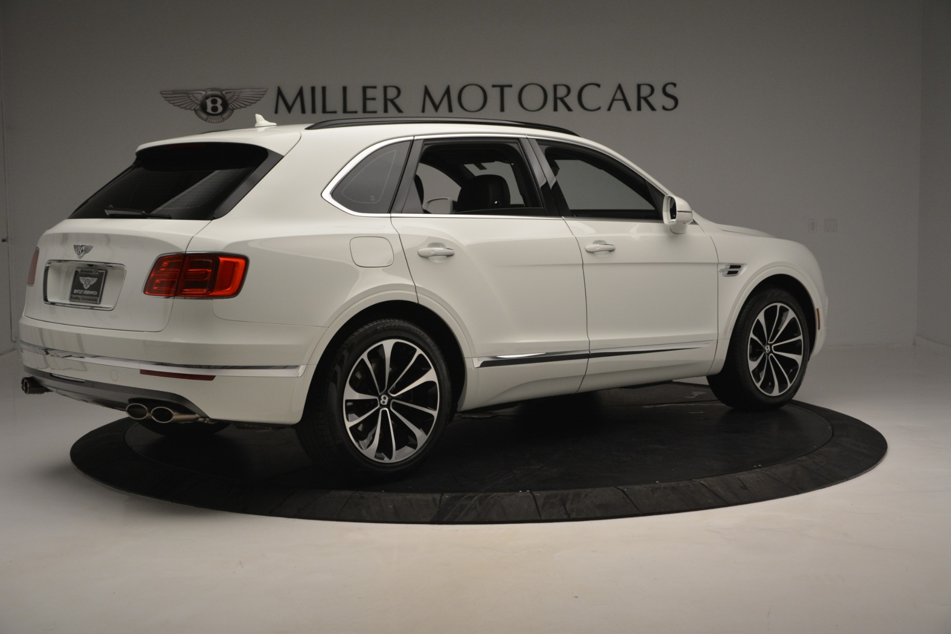 Used-2019-Bentley-Bentayga-V8