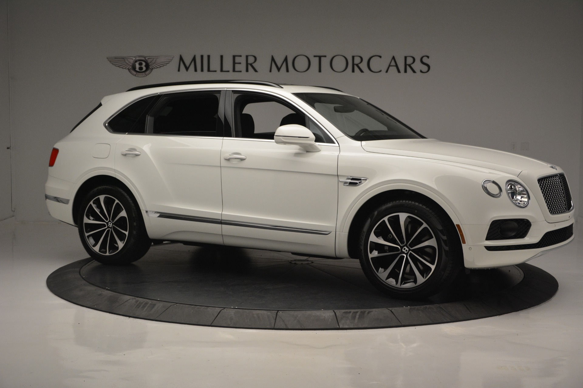 Used-2019-Bentley-Bentayga-V8