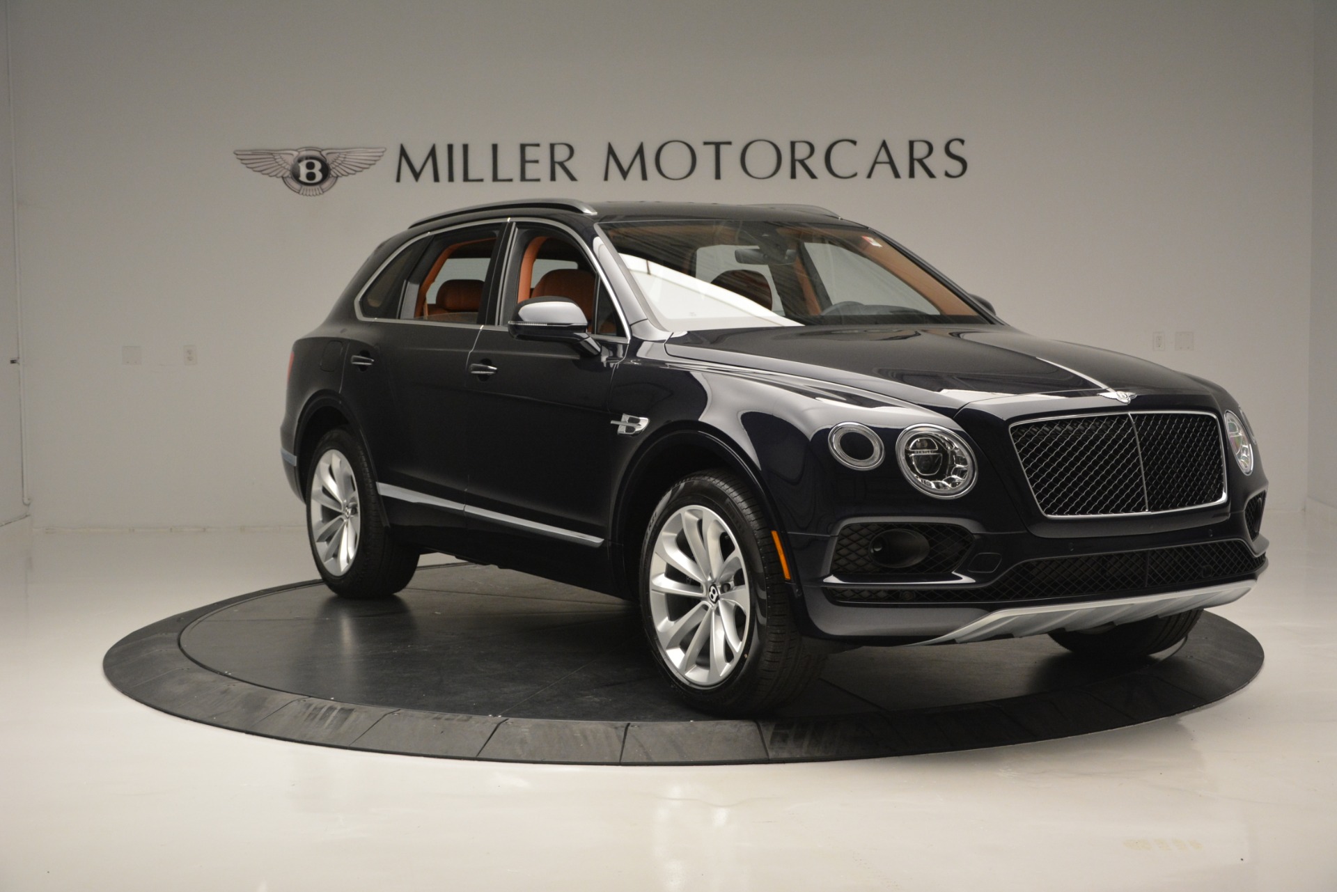 New-2019-Bentley-Bentayga-V8