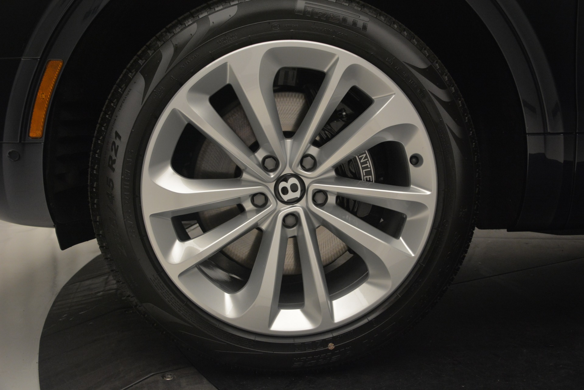 New-2019-Bentley-Bentayga-V8