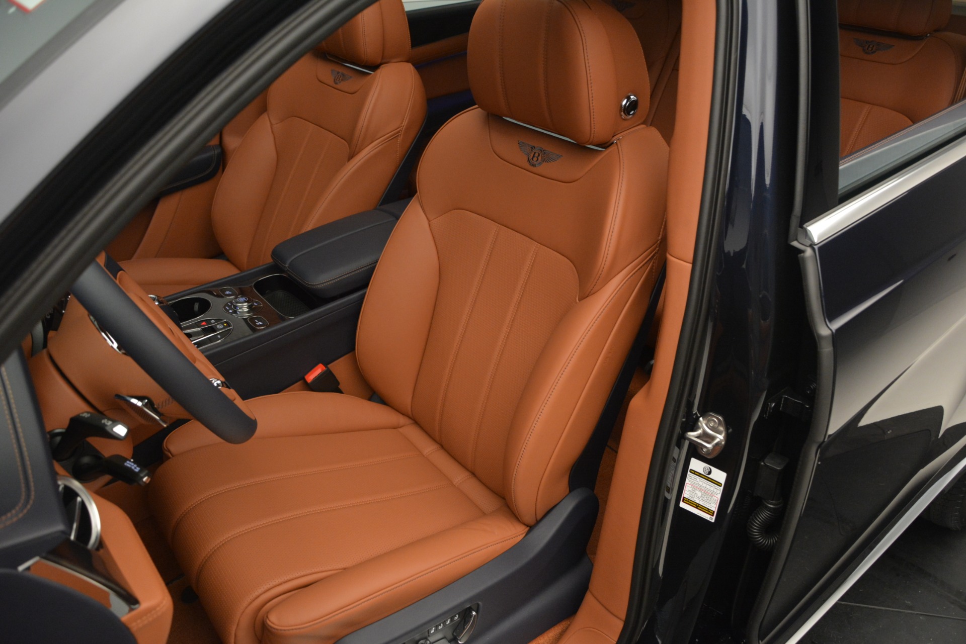 New-2019-Bentley-Bentayga-V8