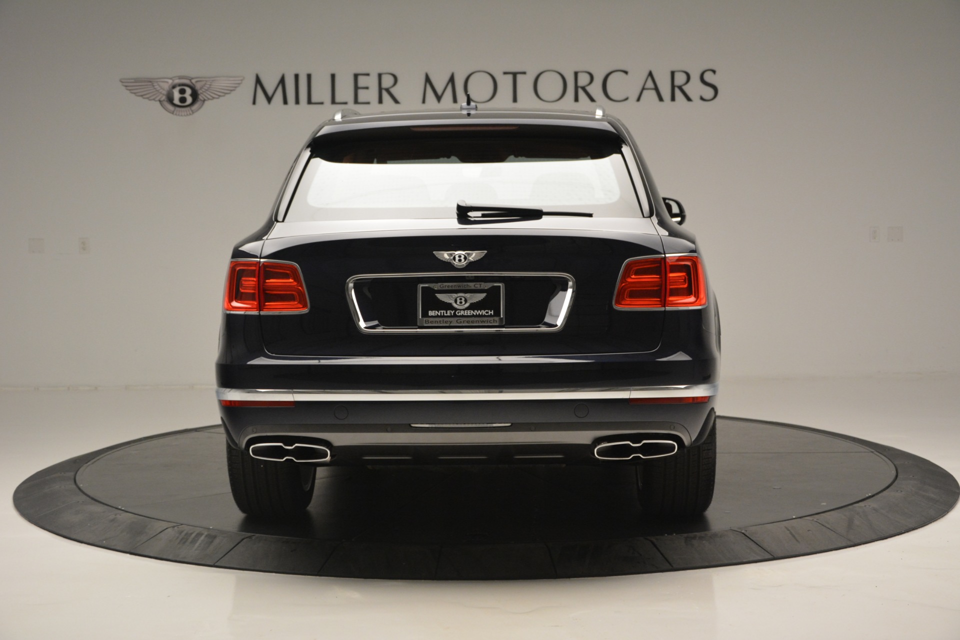 New-2019-Bentley-Bentayga-V8