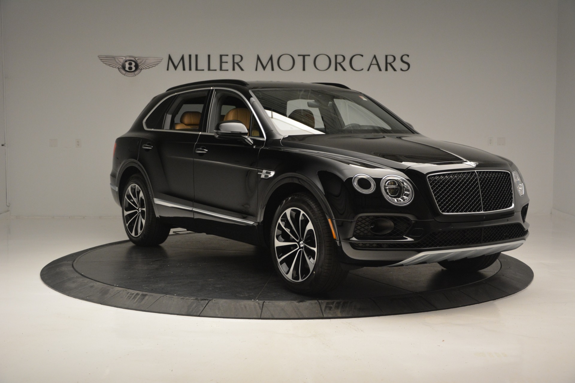 New-2019-Bentley-Bentayga-V8